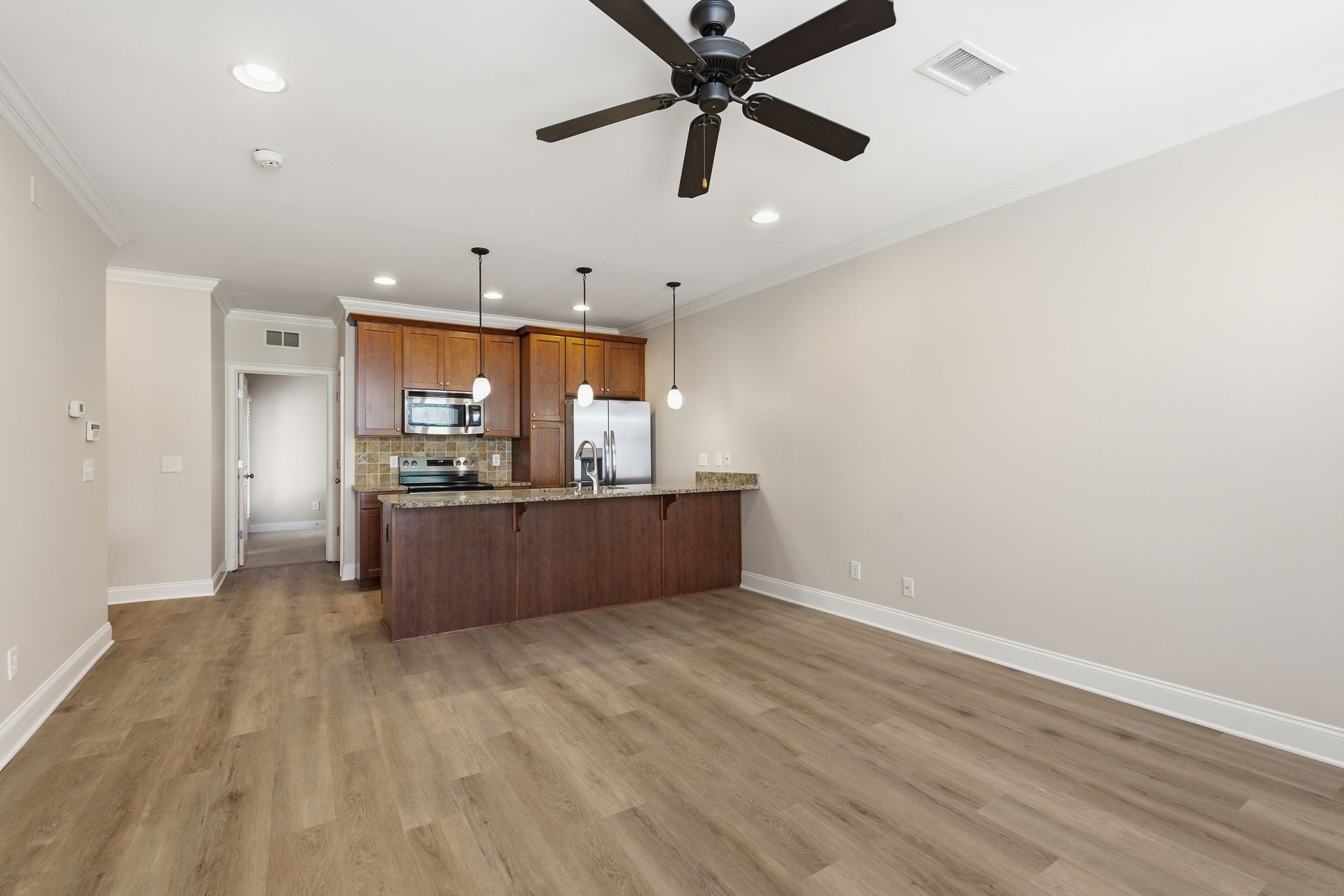 3122 Long Boulevard Property Photo 11