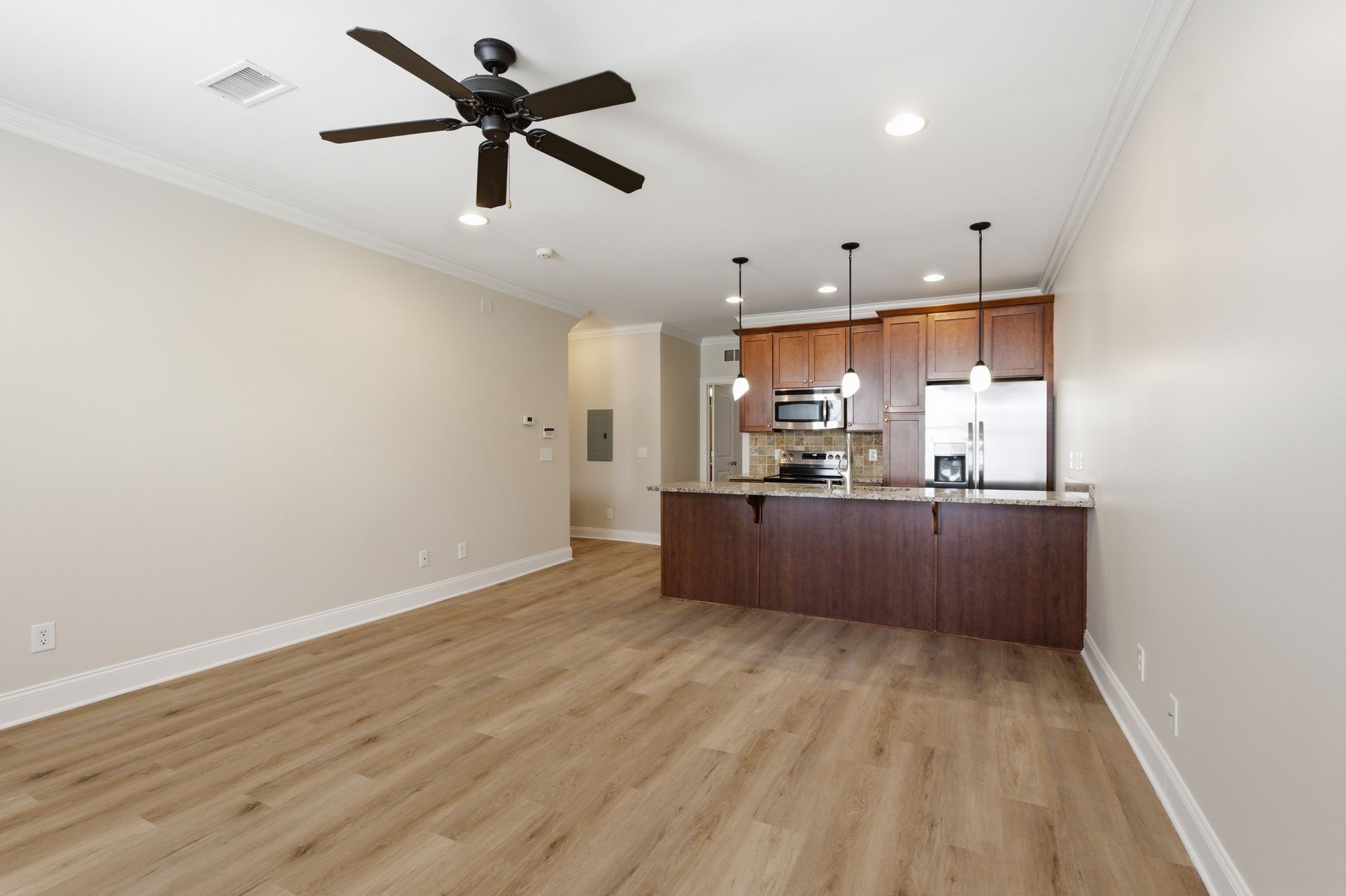 3122 Long Boulevard Property Photo 12