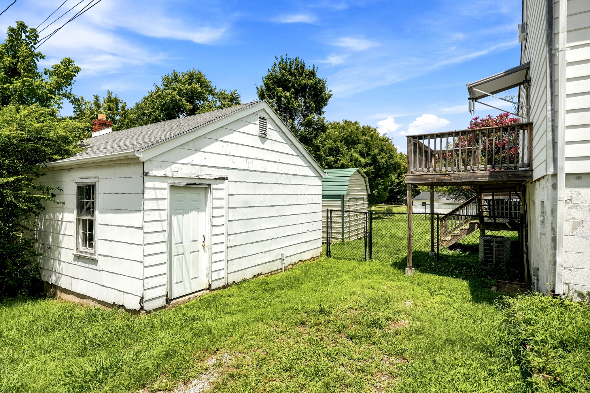 229 Wagoner St Property Photo 32