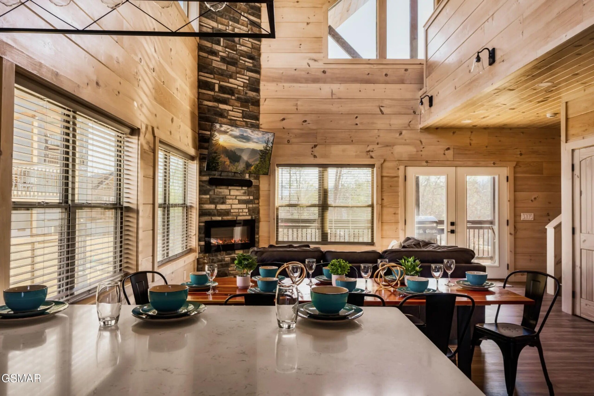 2852 Sequoia Road Property Photo 16