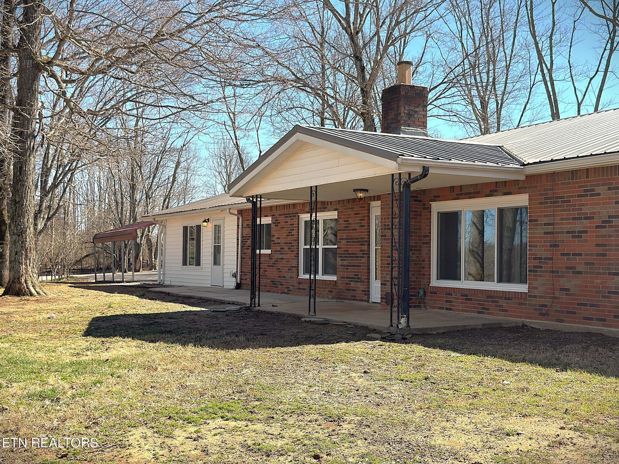 1152 Dogwalk Rd Property Photo 1