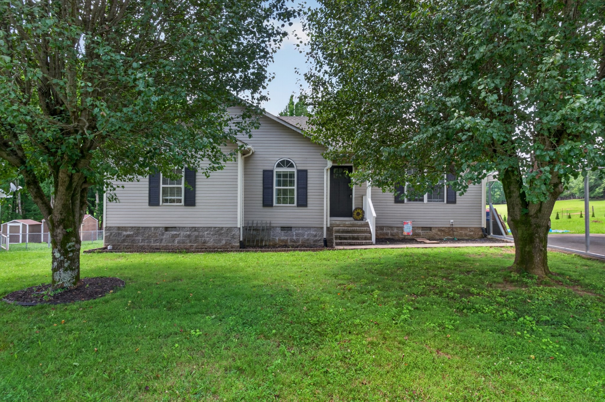 145 Willow Way Property Photo 1