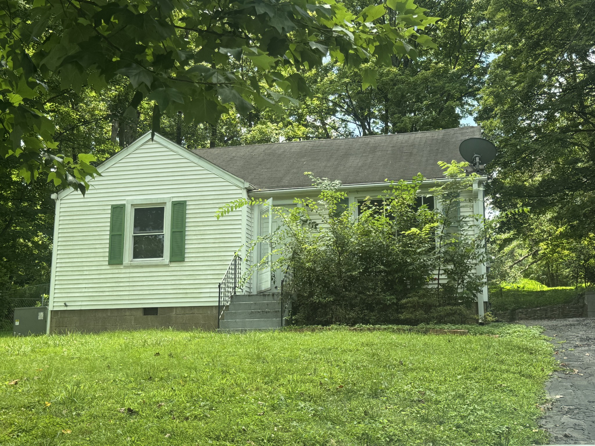 717 Drummond Dr Property Photo 1
