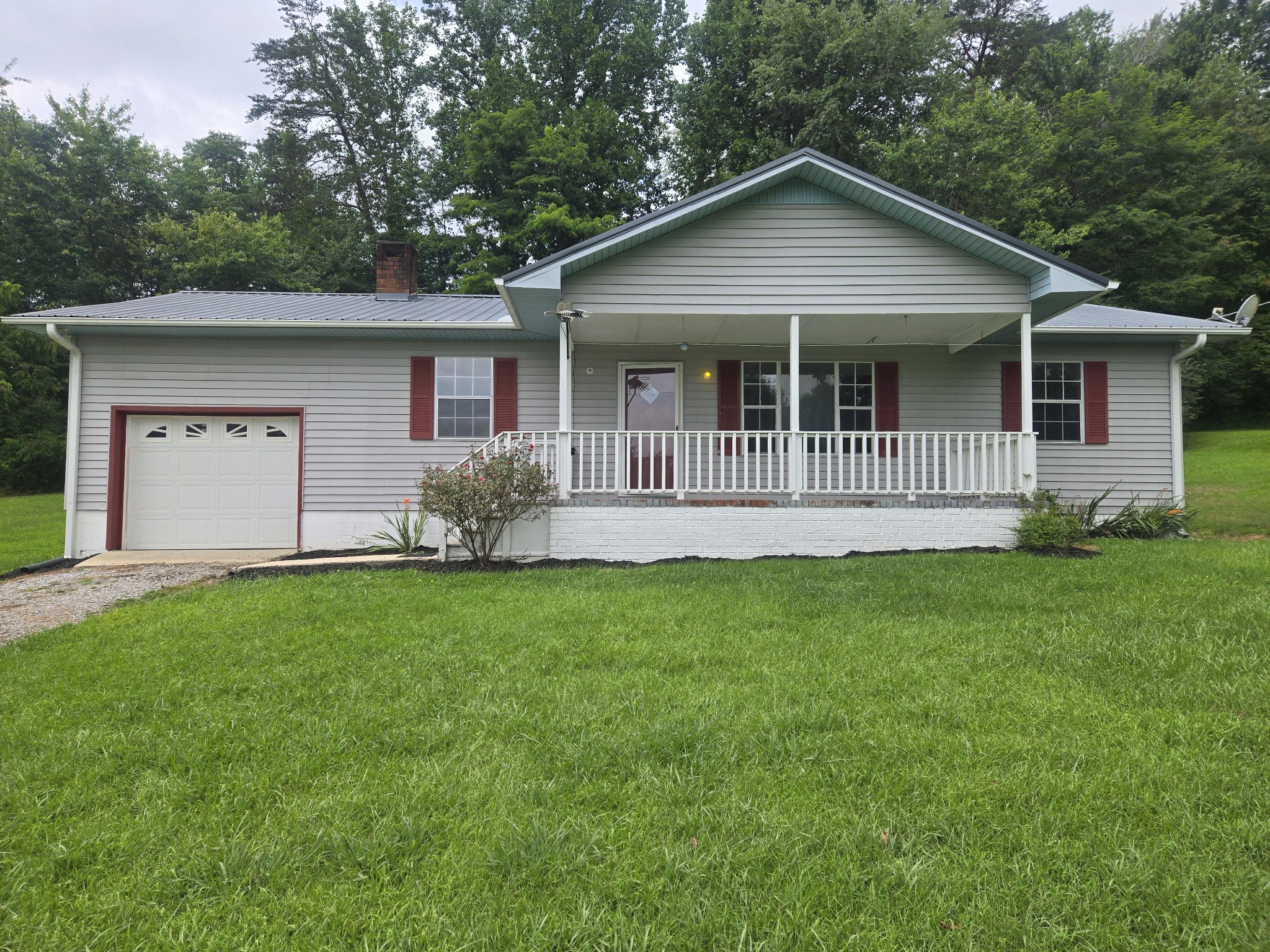 193 W Lee Dr Property Photo 1