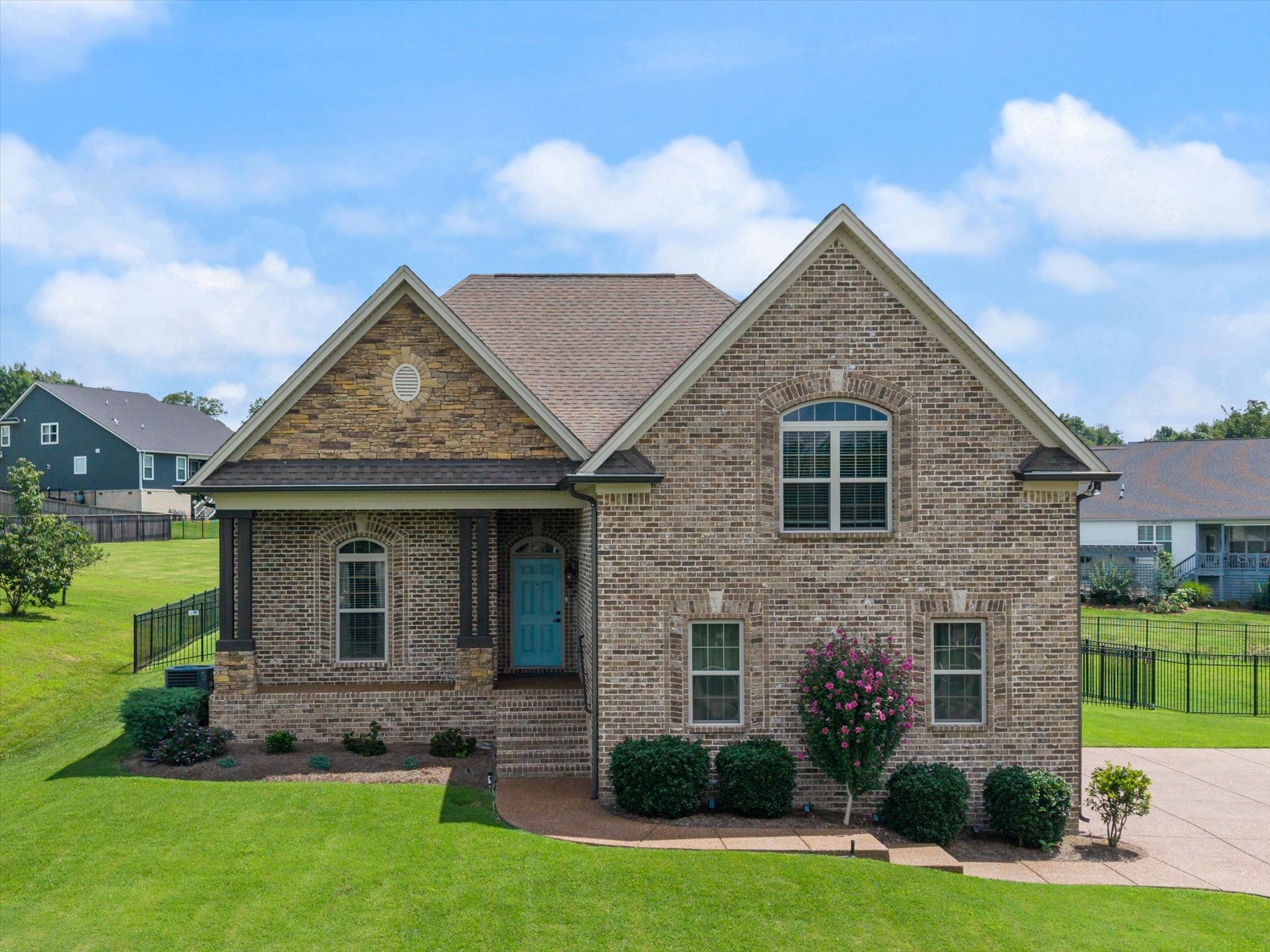 831 Manner Ln