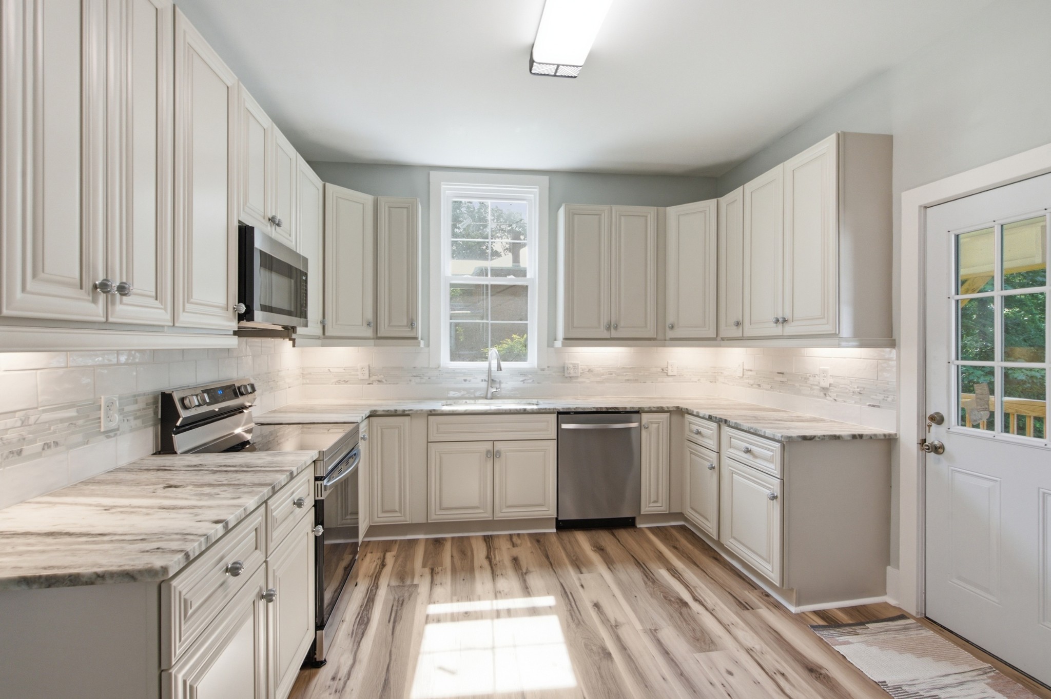 117 W End Ave Property Photo 22