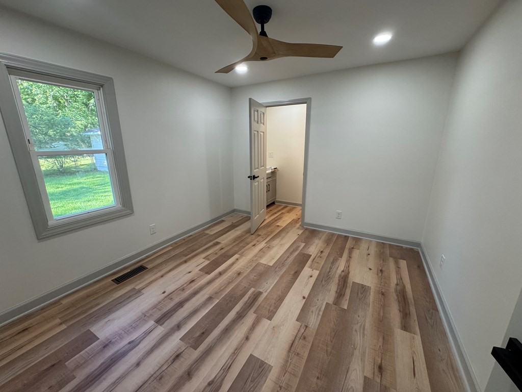 127 Davidson St Property Photo 8