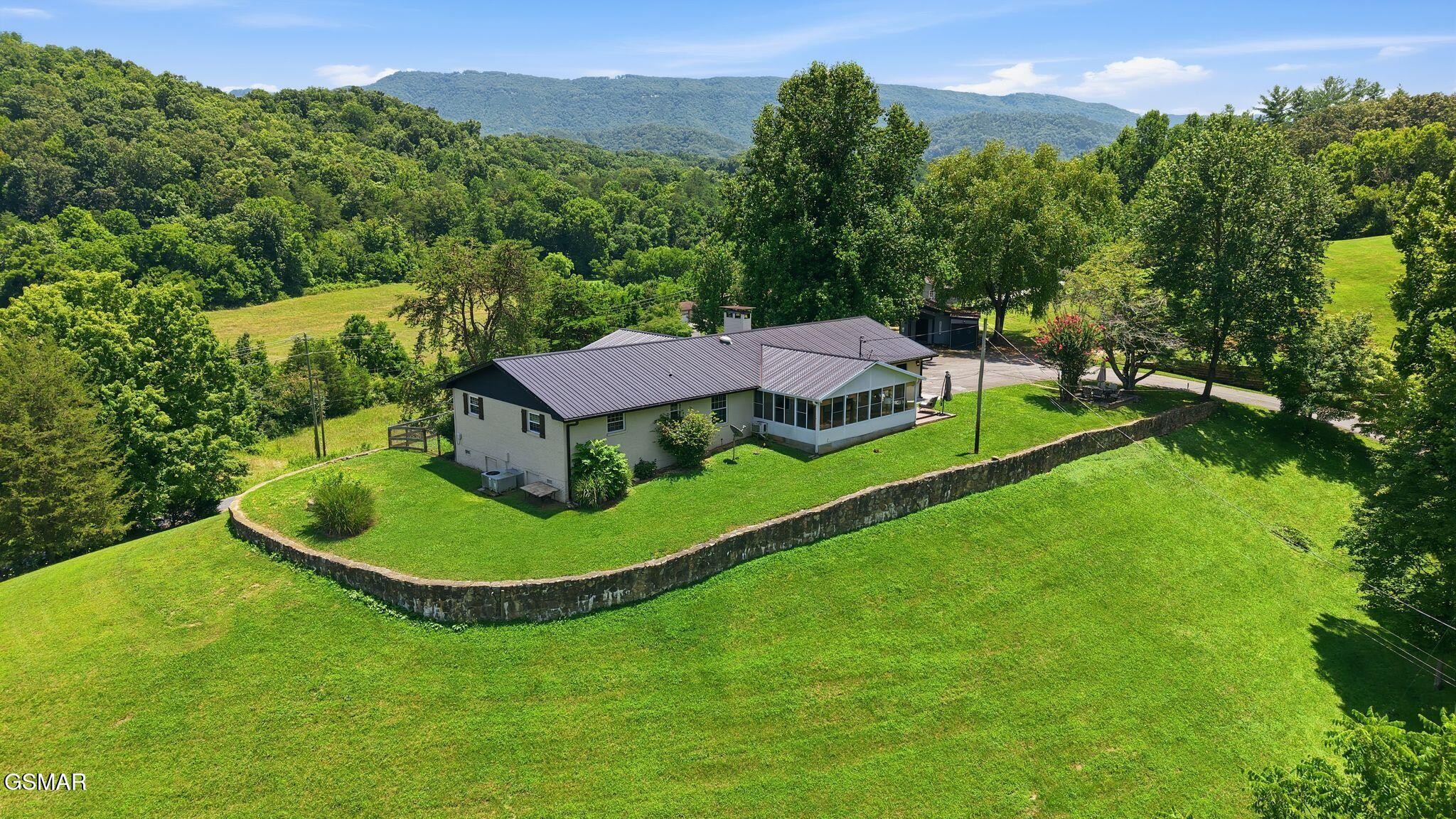 1317 Dupont Road Property Photo 1