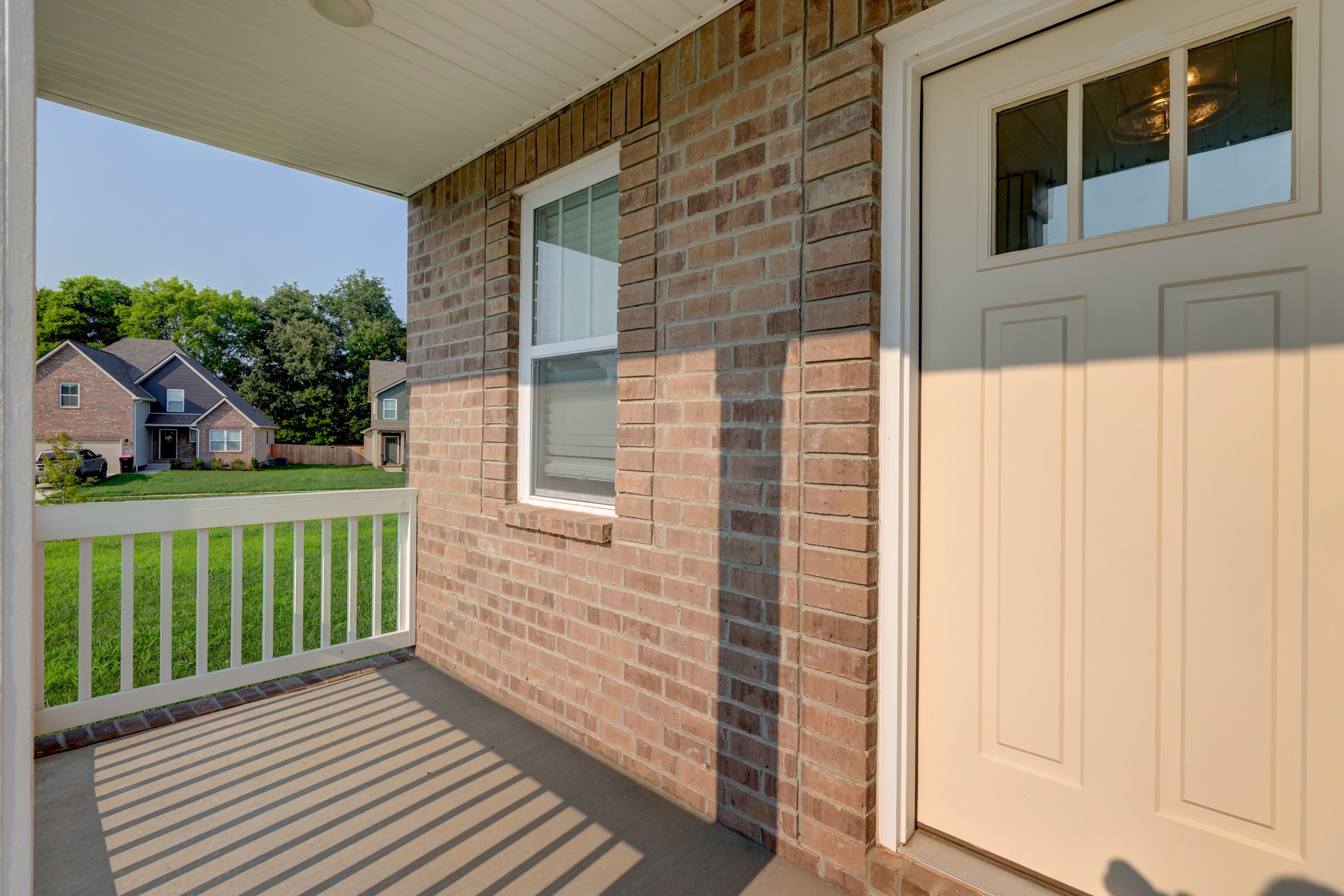1385 Harmon Ln Property Photo 4