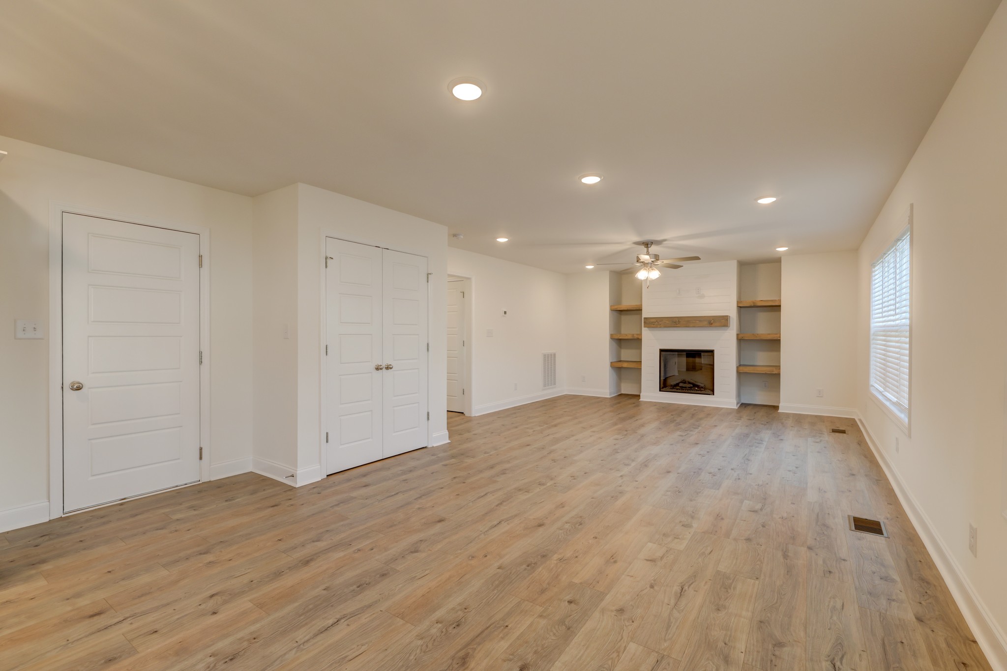 1385 Harmon Ln Property Photo 14