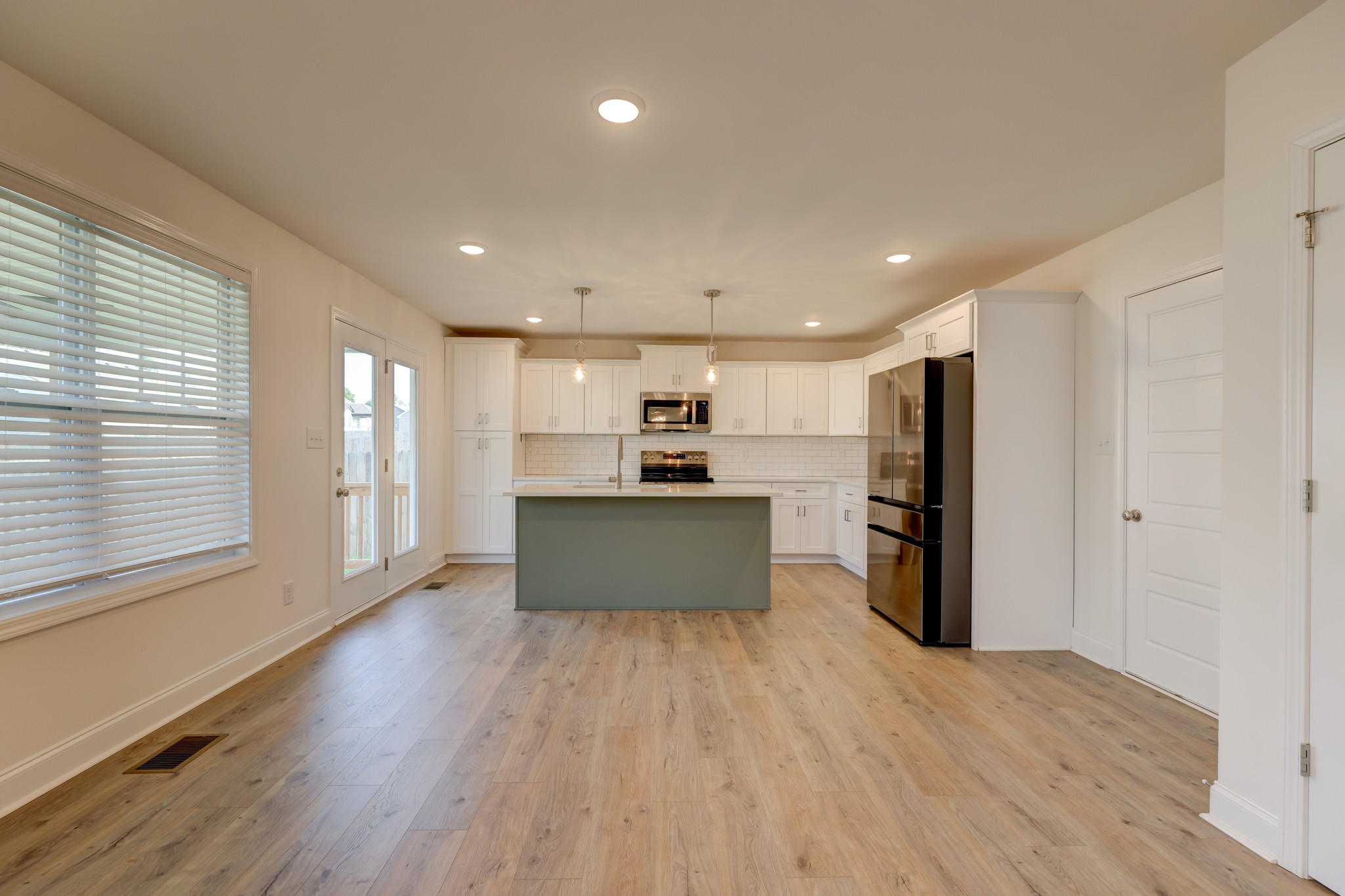 1385 Harmon Ln Property Photo 18