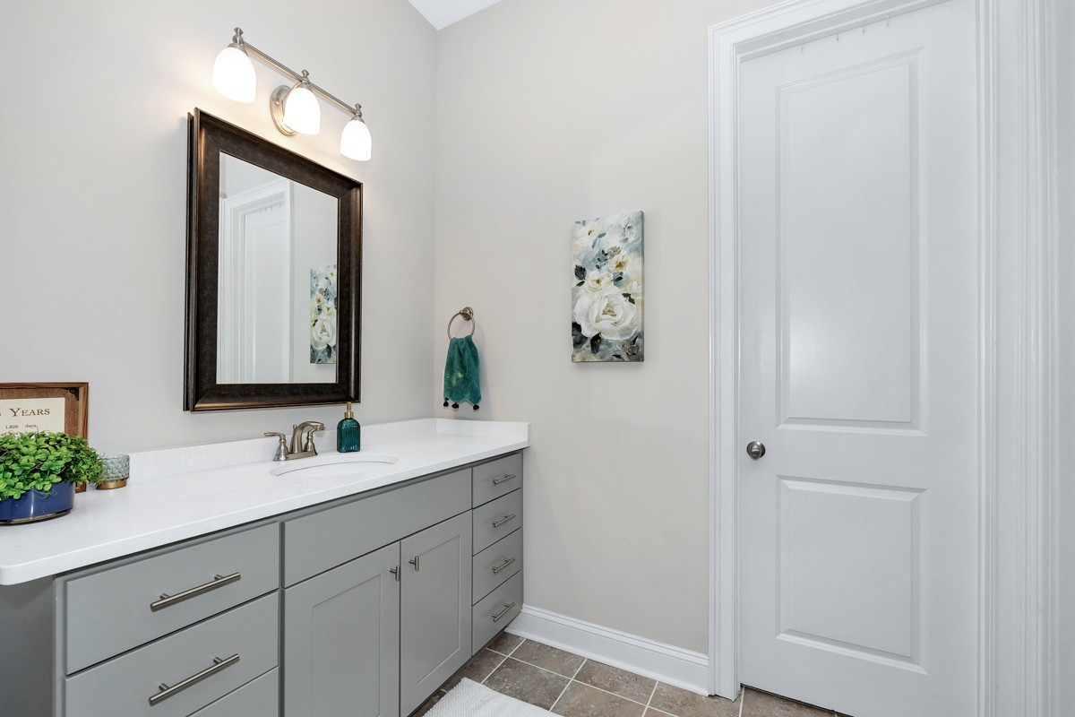 17181 Obsidian Cir Property Photo 26