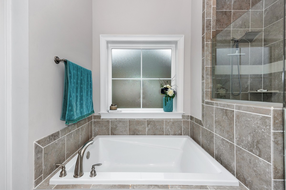 17181 Obsidian Cir Property Photo 28