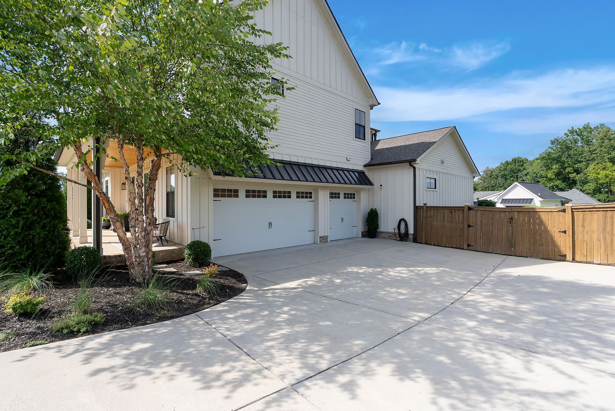 1007 Cabell Dr Property Photo 3