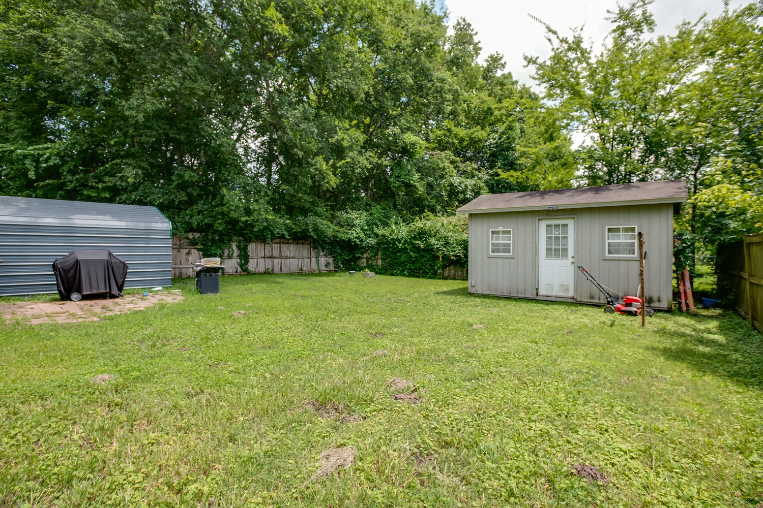 202 N Cherry St Property Photo 29