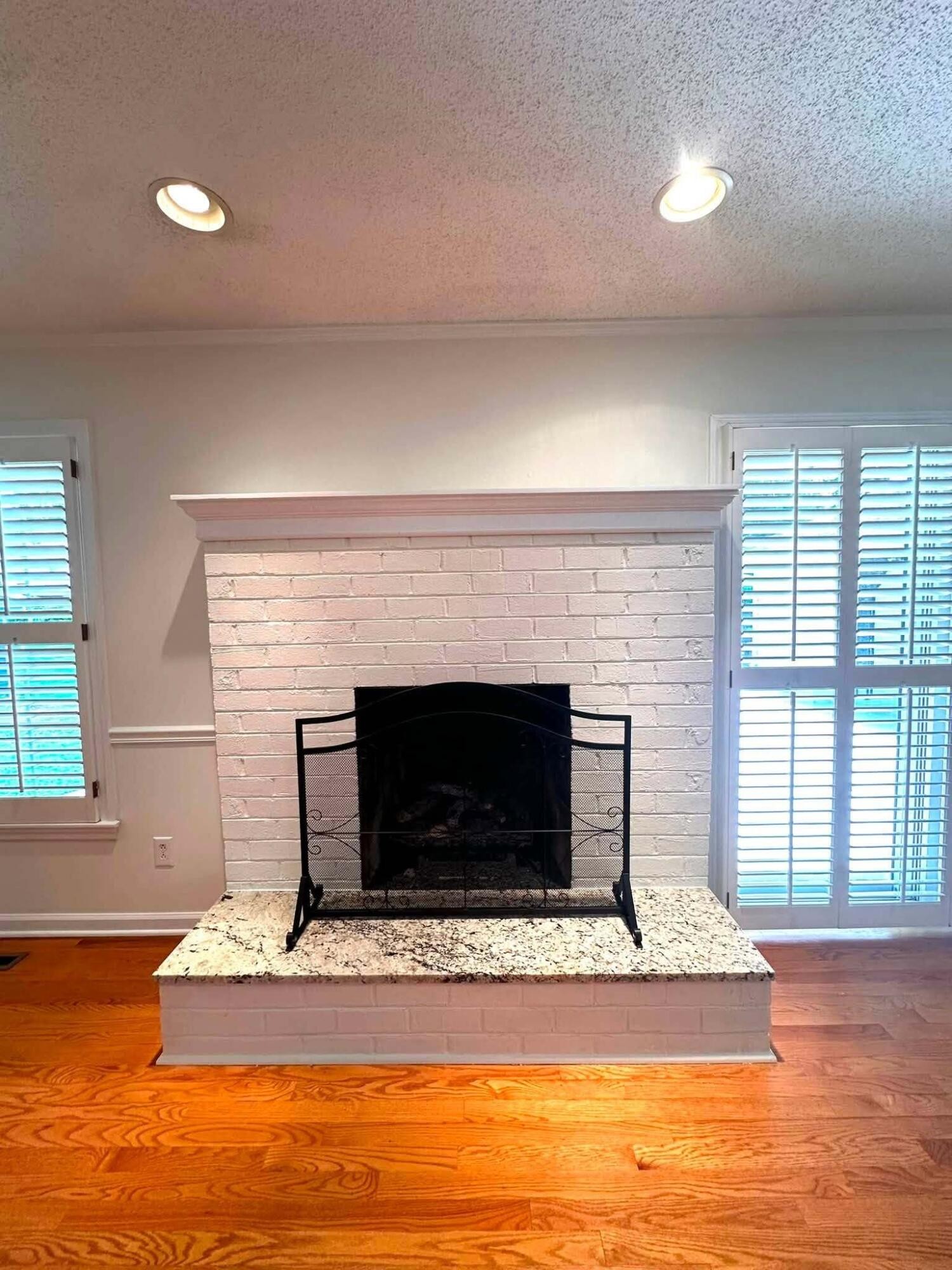 2220 Edgewater Drive, Nw Property Photo 8