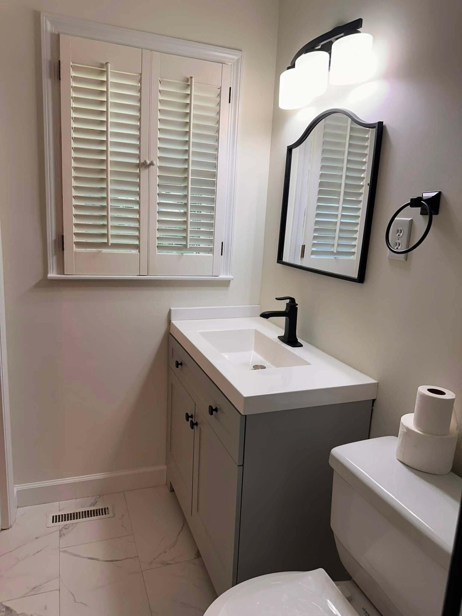 2220 Edgewater Drive, Nw Property Photo 22