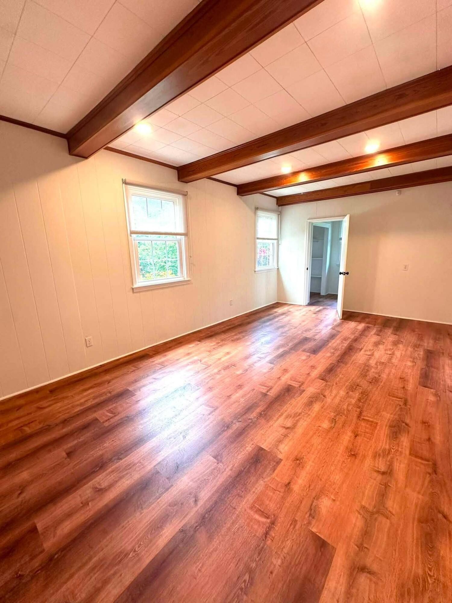 2220 Edgewater Drive, Nw Property Photo 27