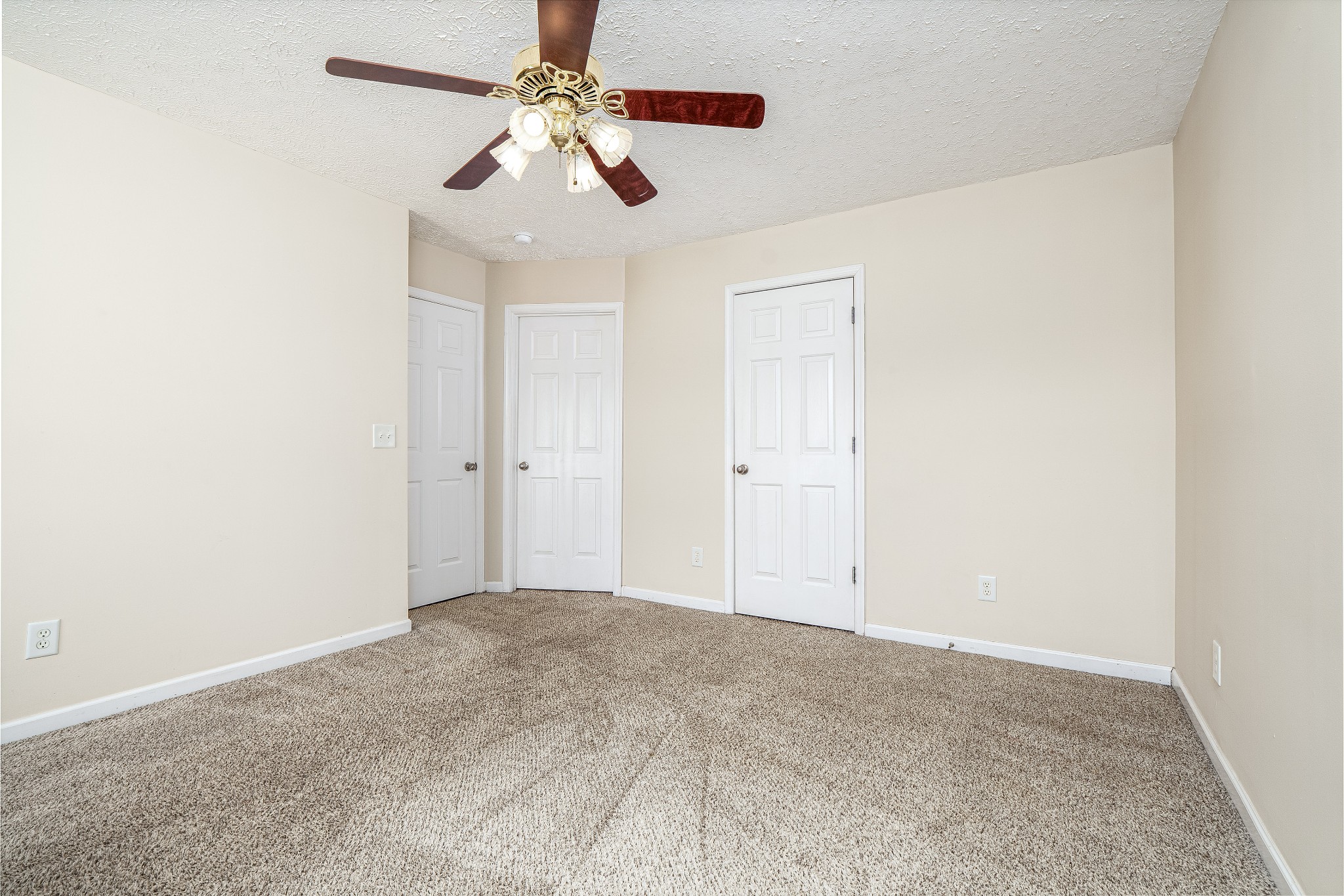 2005 Mccrory Pl Property Photo 17