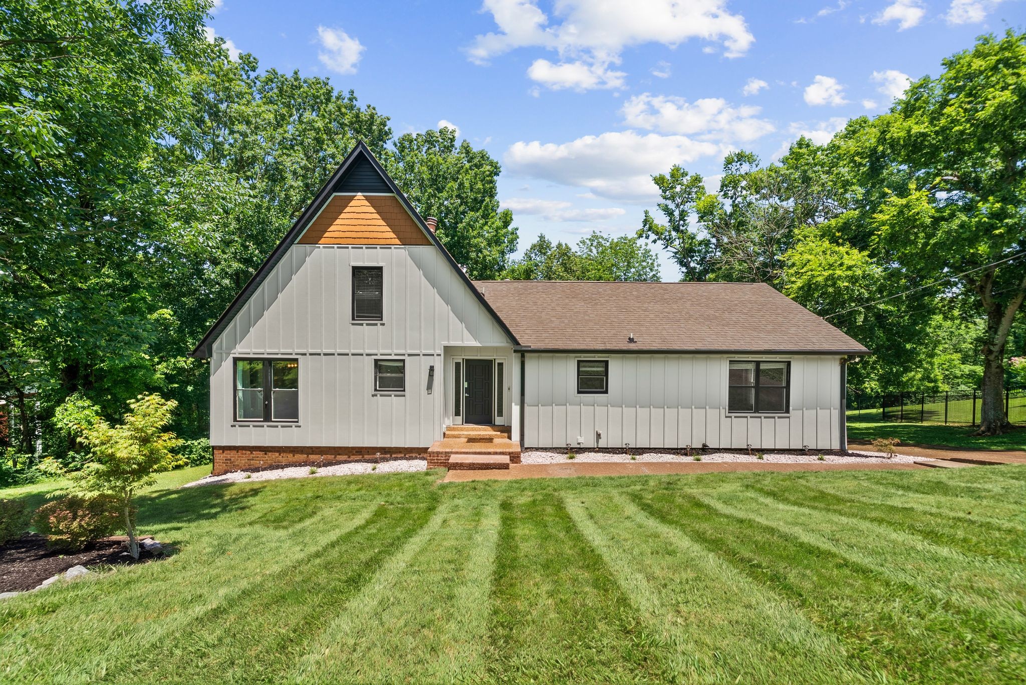 145 Forest Trl Property Photo 1
