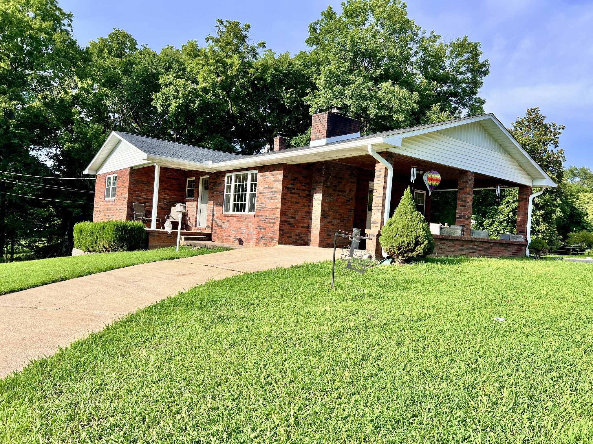 111 Gus Wallace Rd Property Photo 1