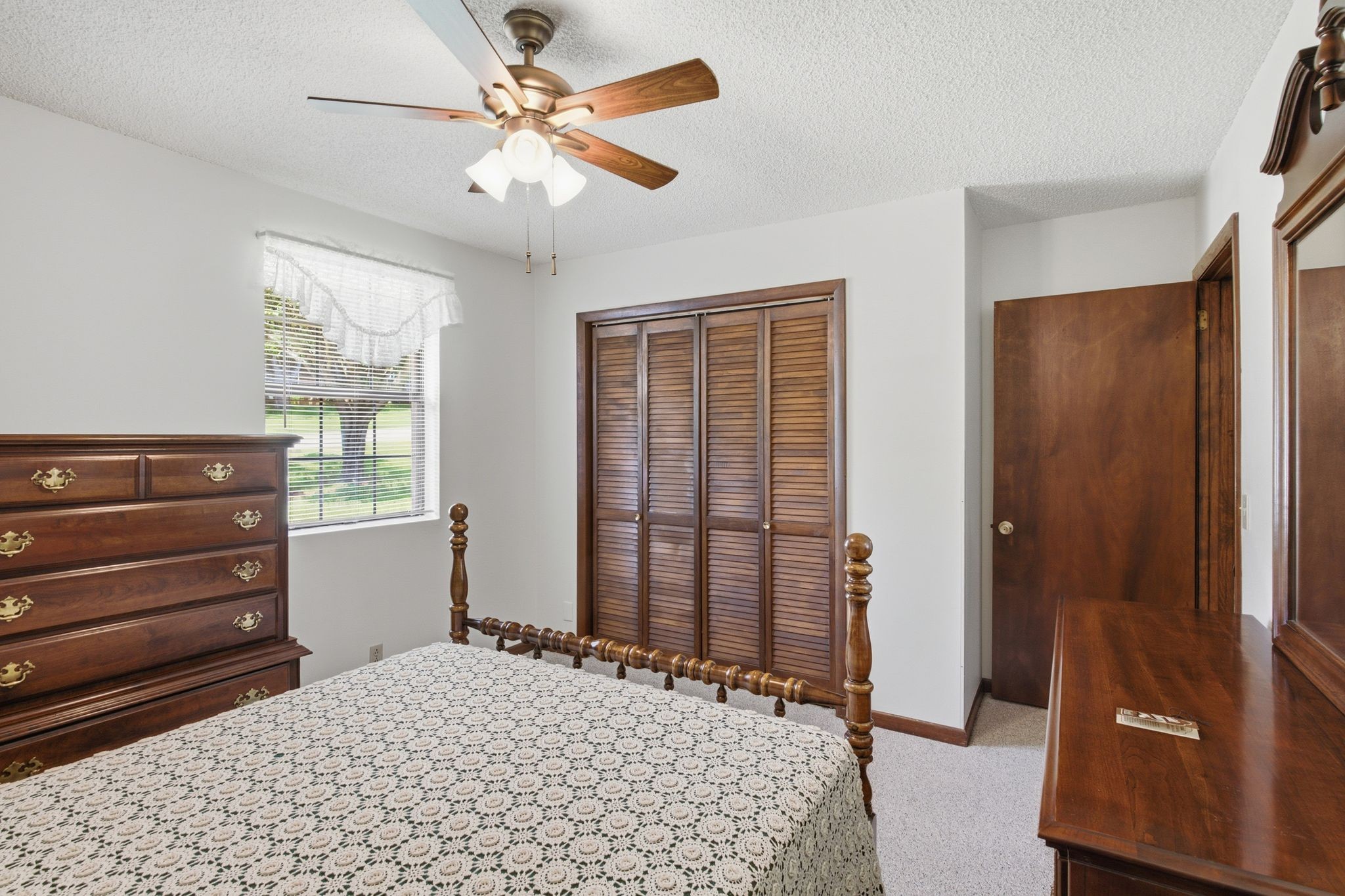 4778 A B Trenton Dr Property Photo 11