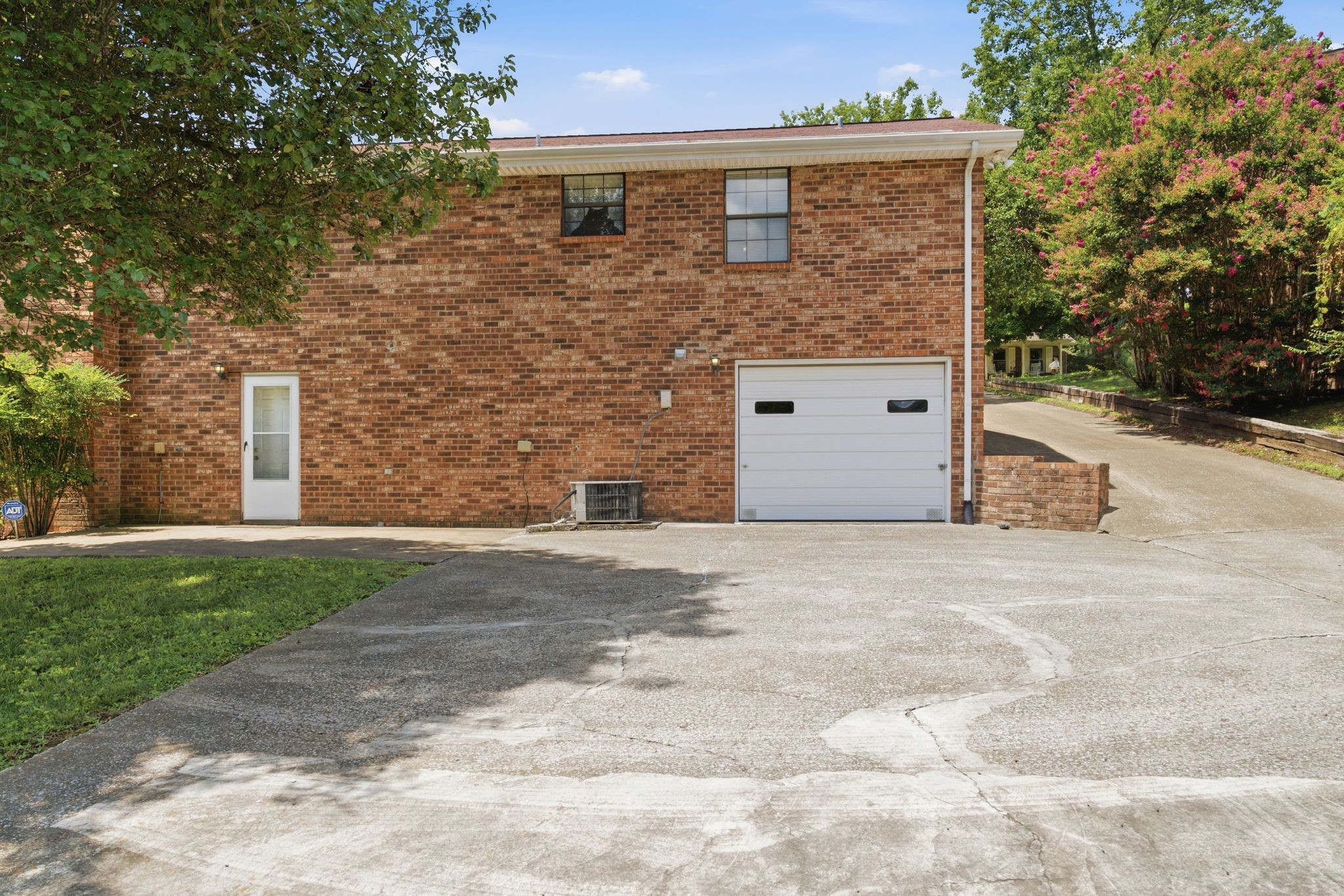 4778 A B Trenton Dr Property Photo 28