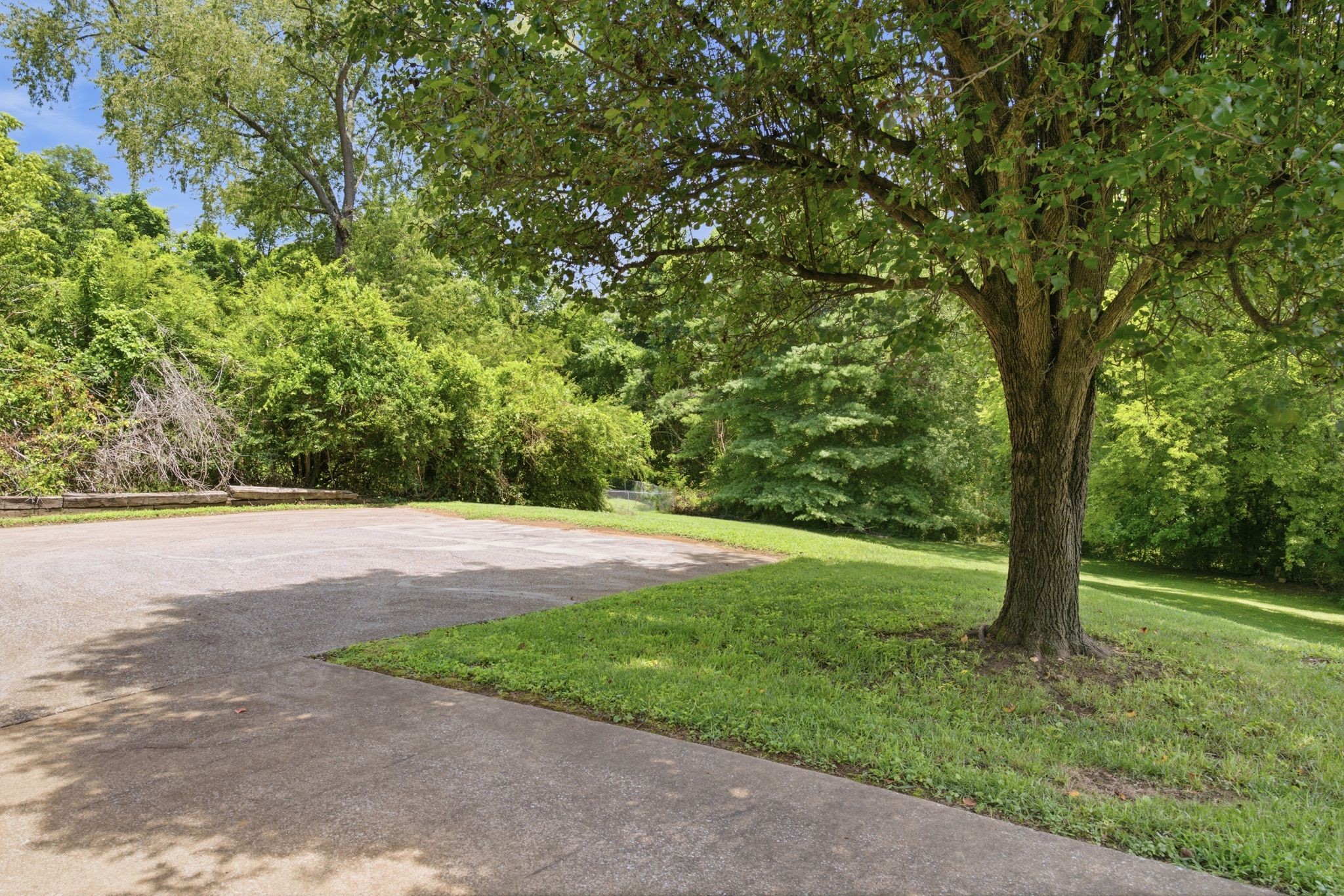 4778 A B Trenton Dr Property Photo 30
