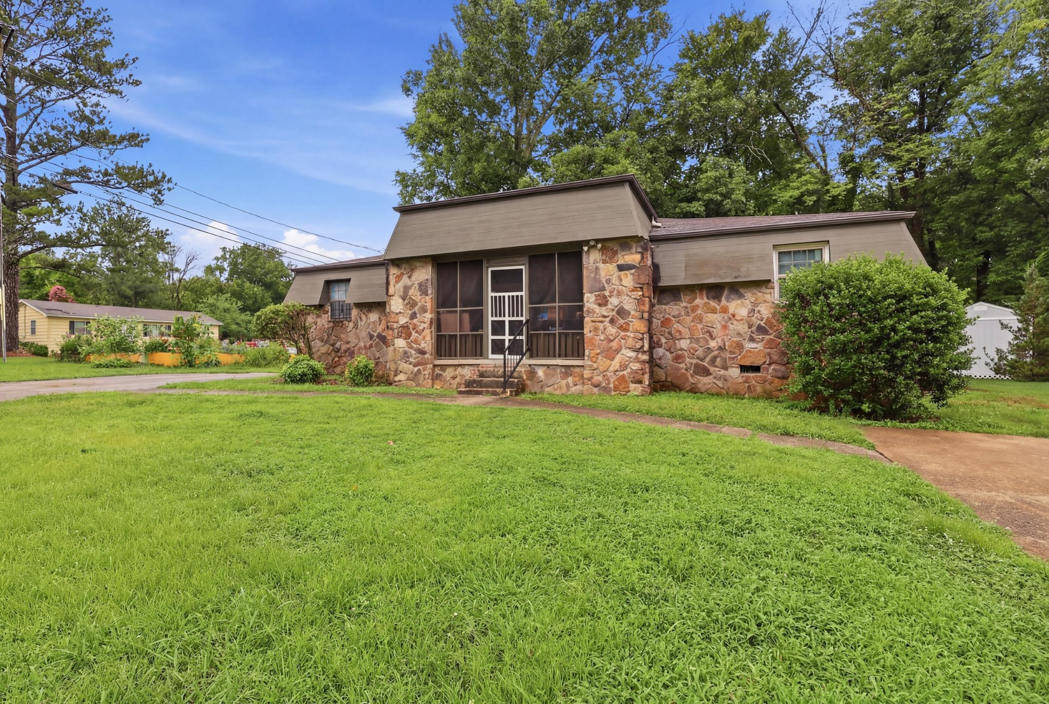 541 Cedar Glen Circle