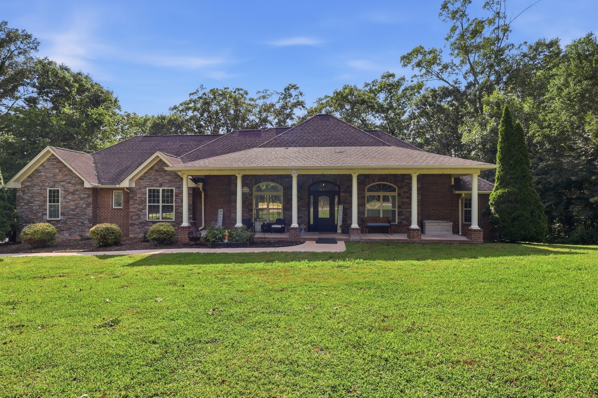 7311 Creek Ridge Drive Property Photo 1
