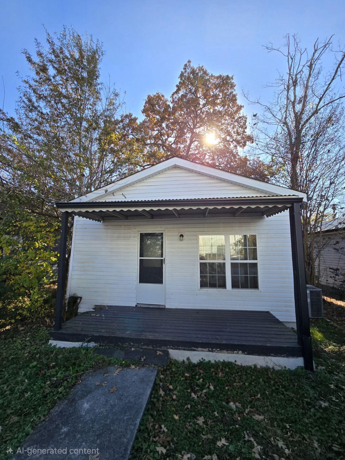 2592 E 39th Street Property Photo 1