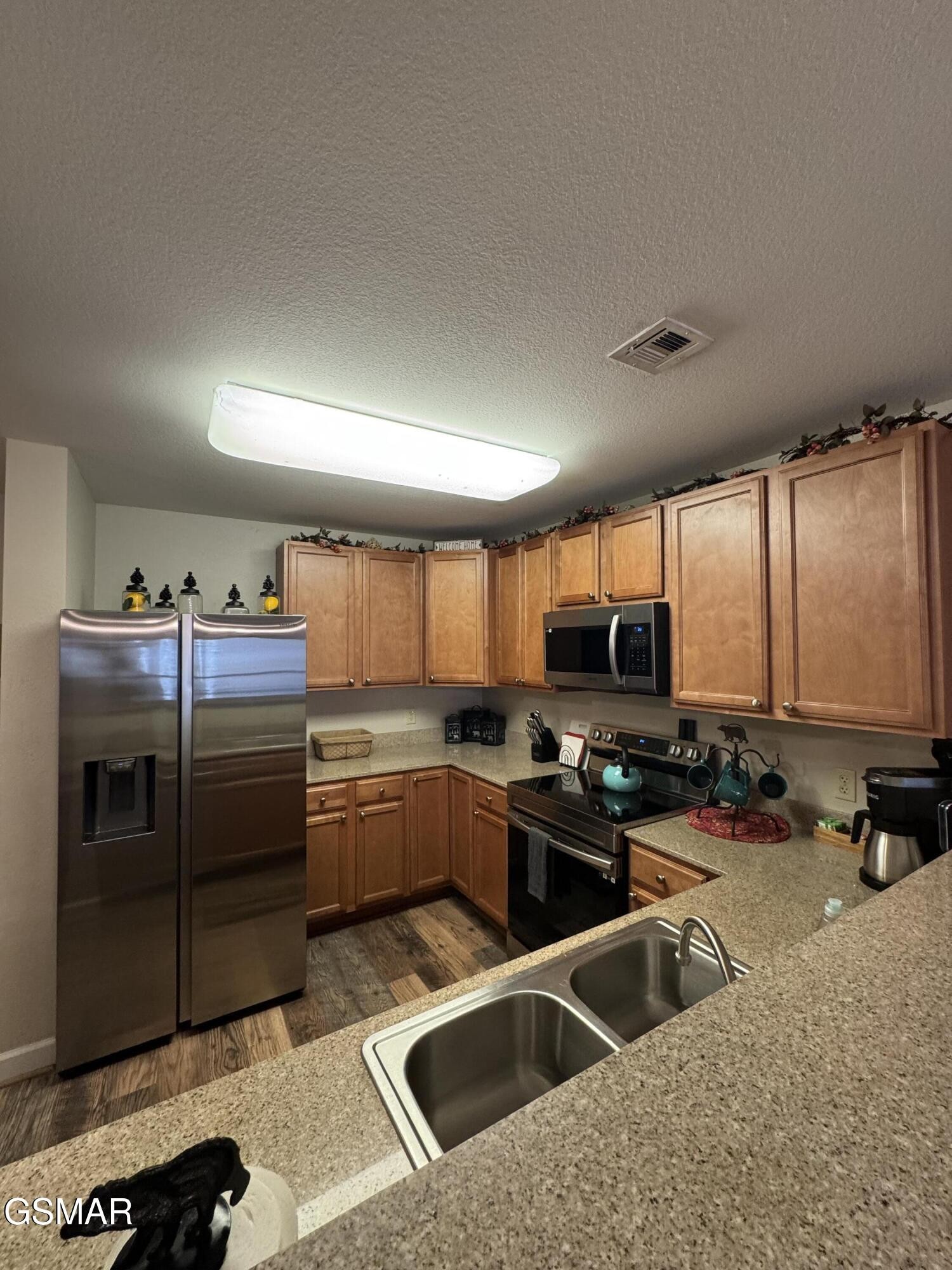 124 Plaza Drive Property Photo 4