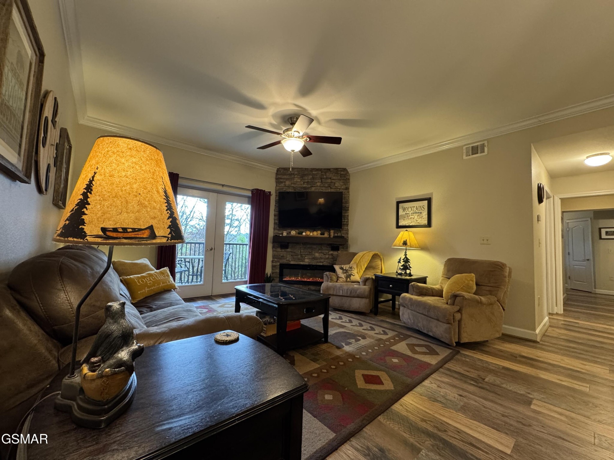 124 Plaza Drive Property Photo 8