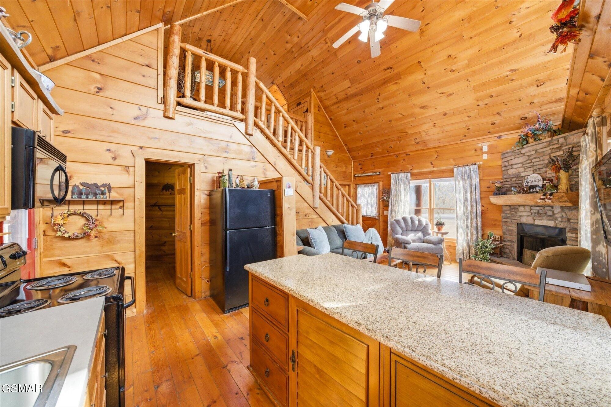 2430 N School Hse Gap Road Property Photo 13