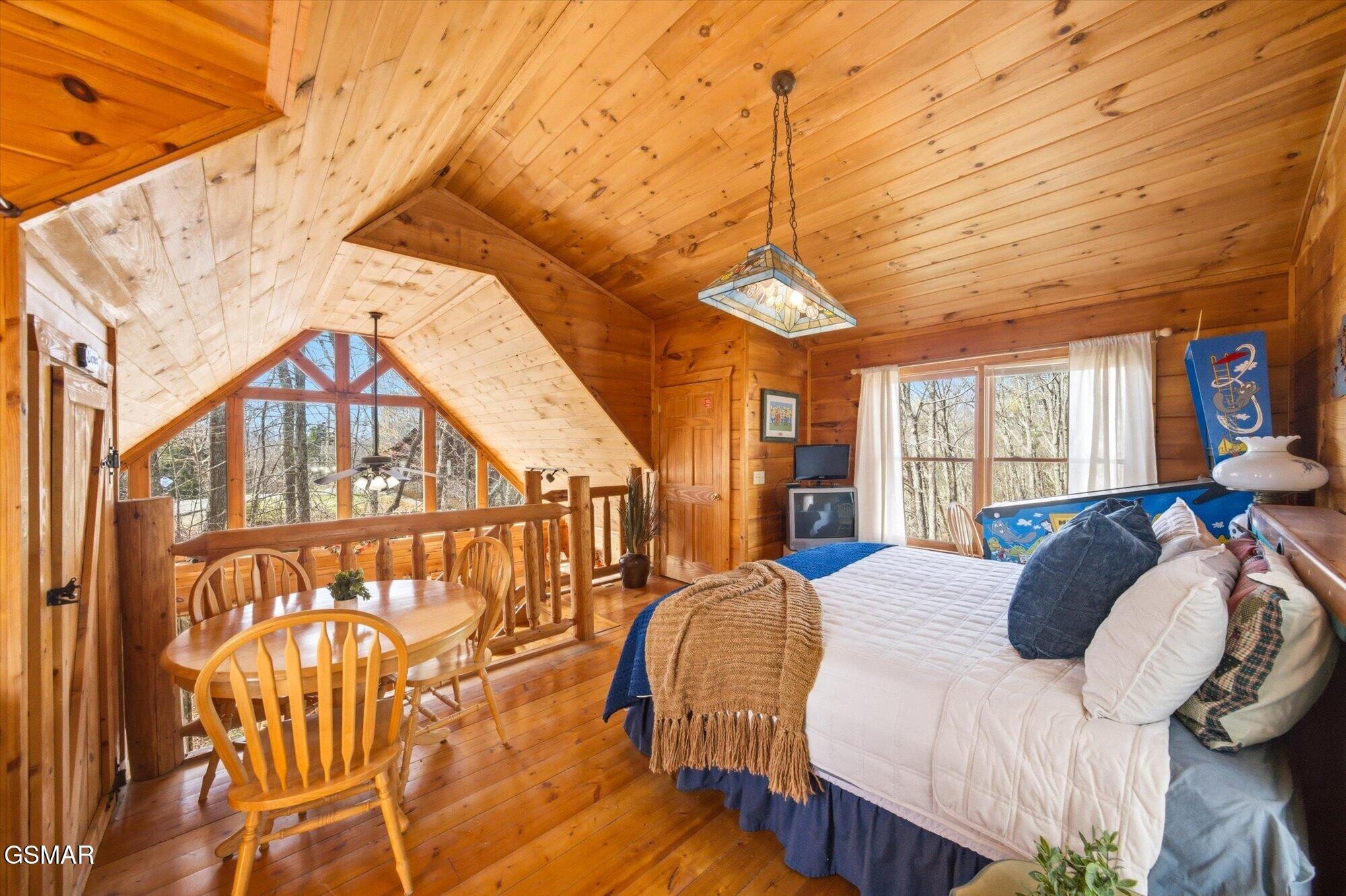 2430 N School Hse Gap Road Property Photo 16