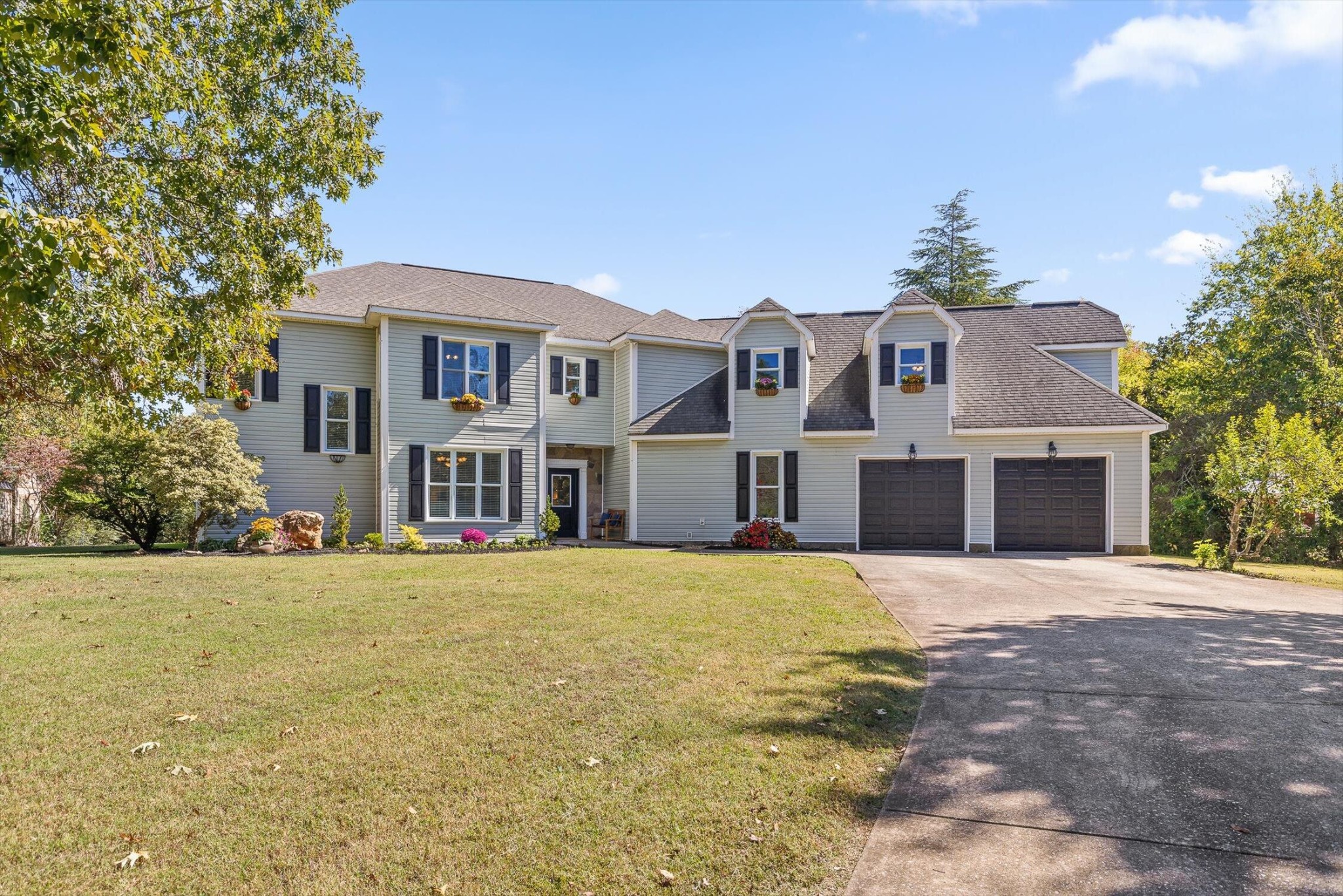 453 Harvest Lane Property Photo 6