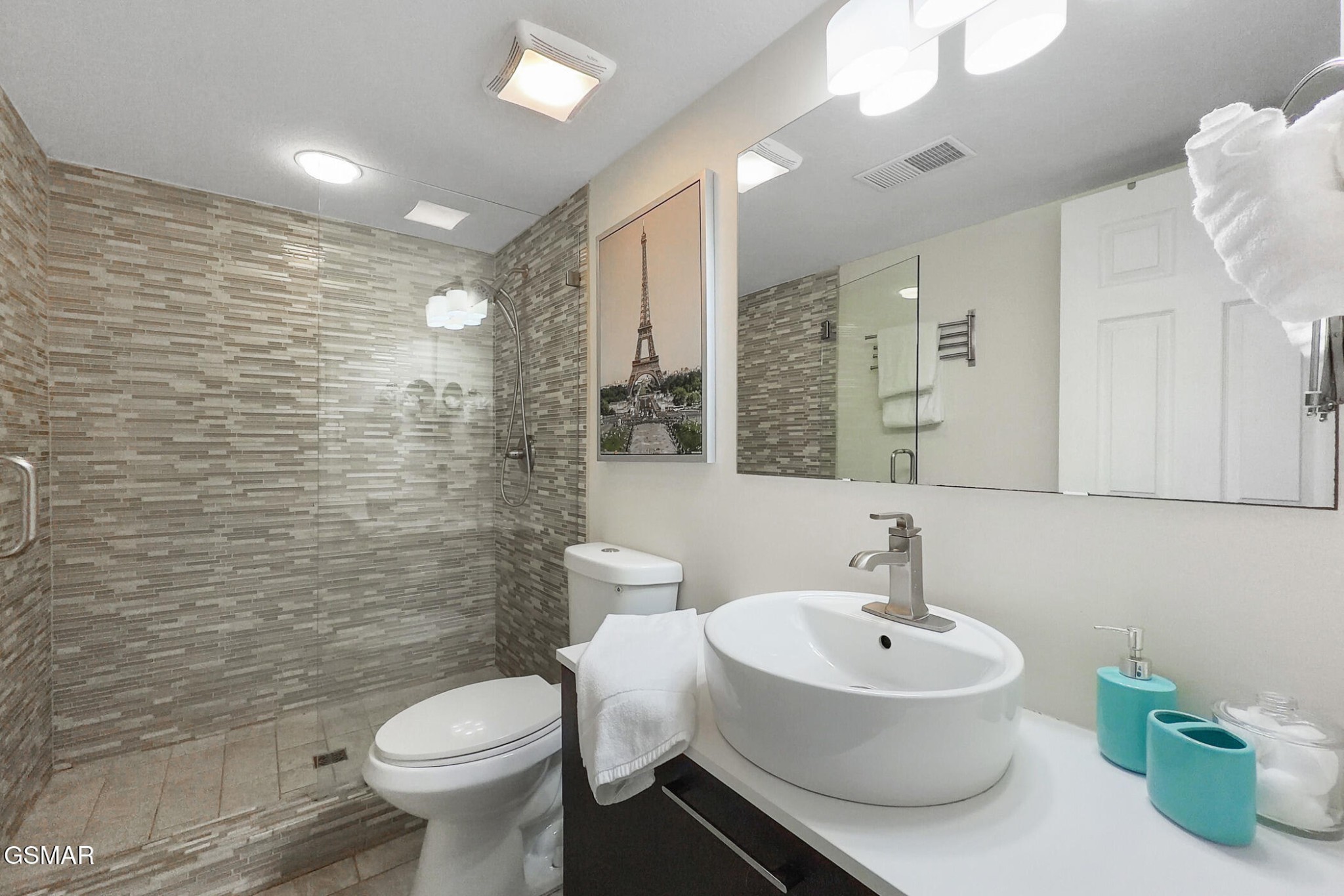 2743 Colonial Drive Property Photo 14