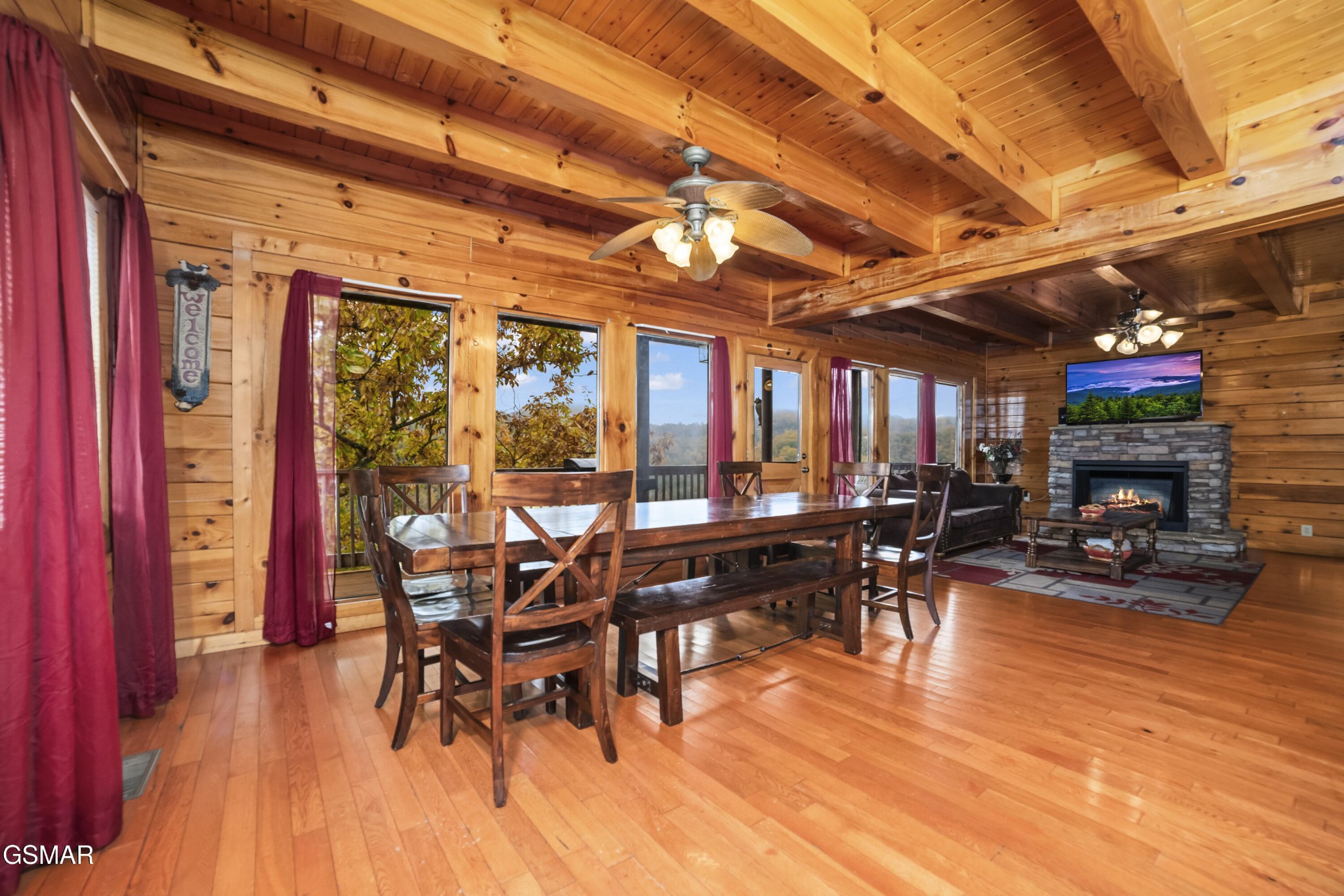 1447 Eagle Cloud Way Property Photo 4