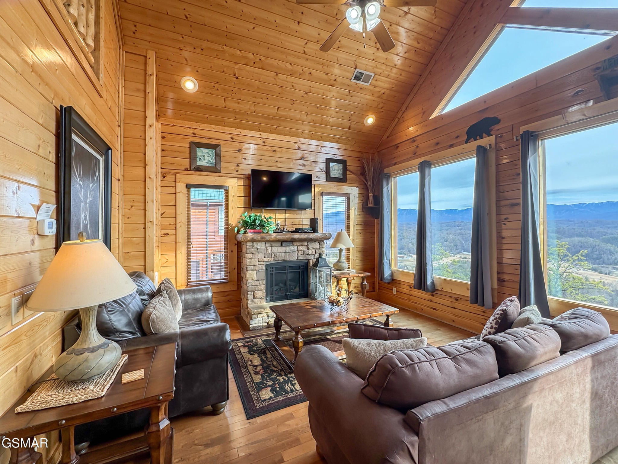 2607 Mountain Glory Trail Property Photo 8