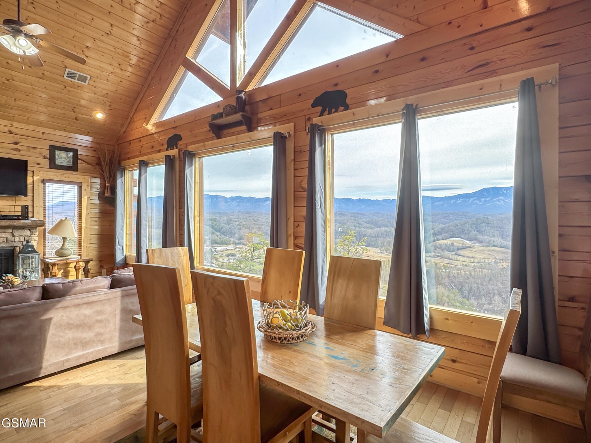 2607 Mountain Glory Trail Property Photo 10