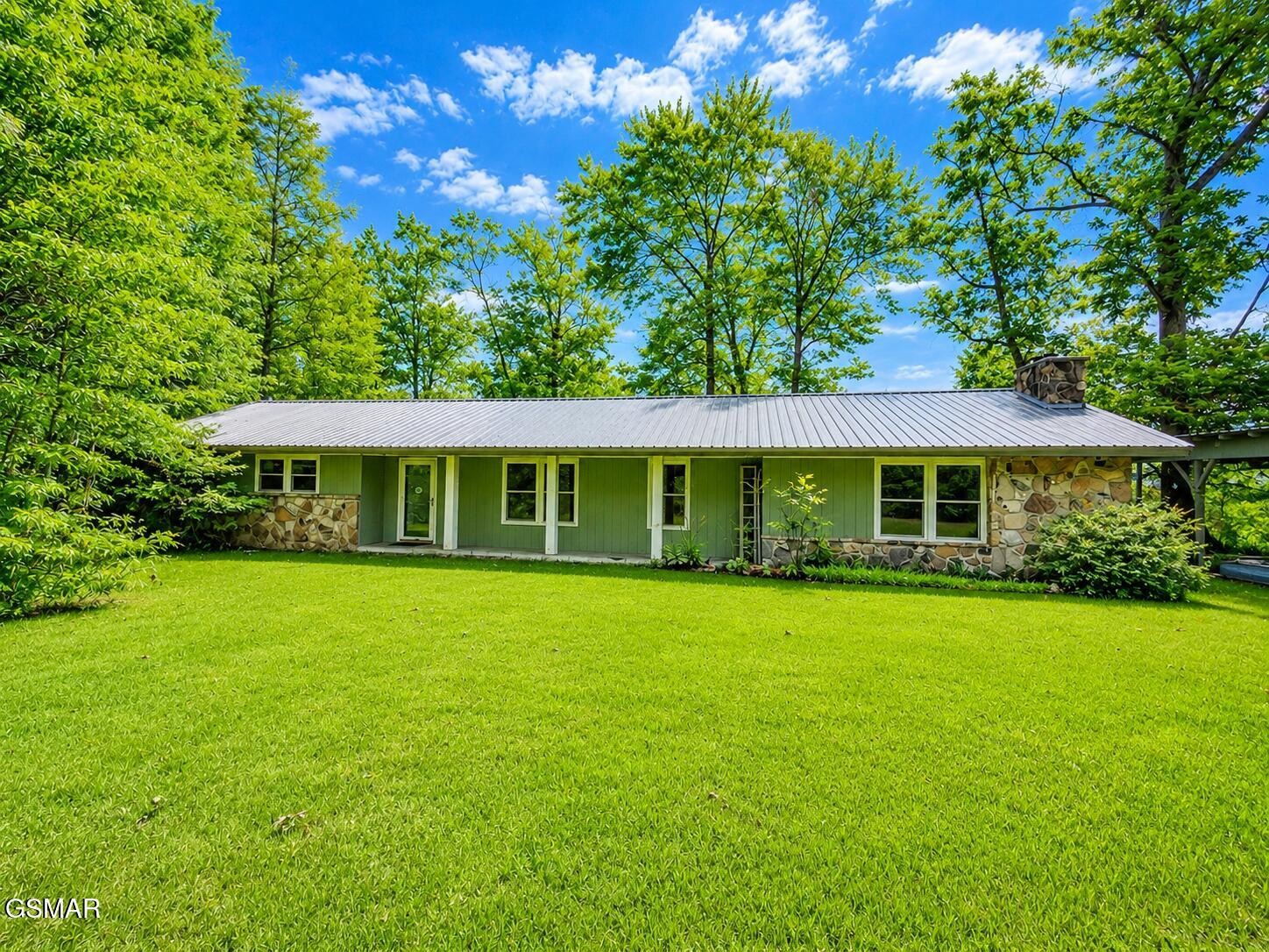 505 Crest Road Property Photo 1