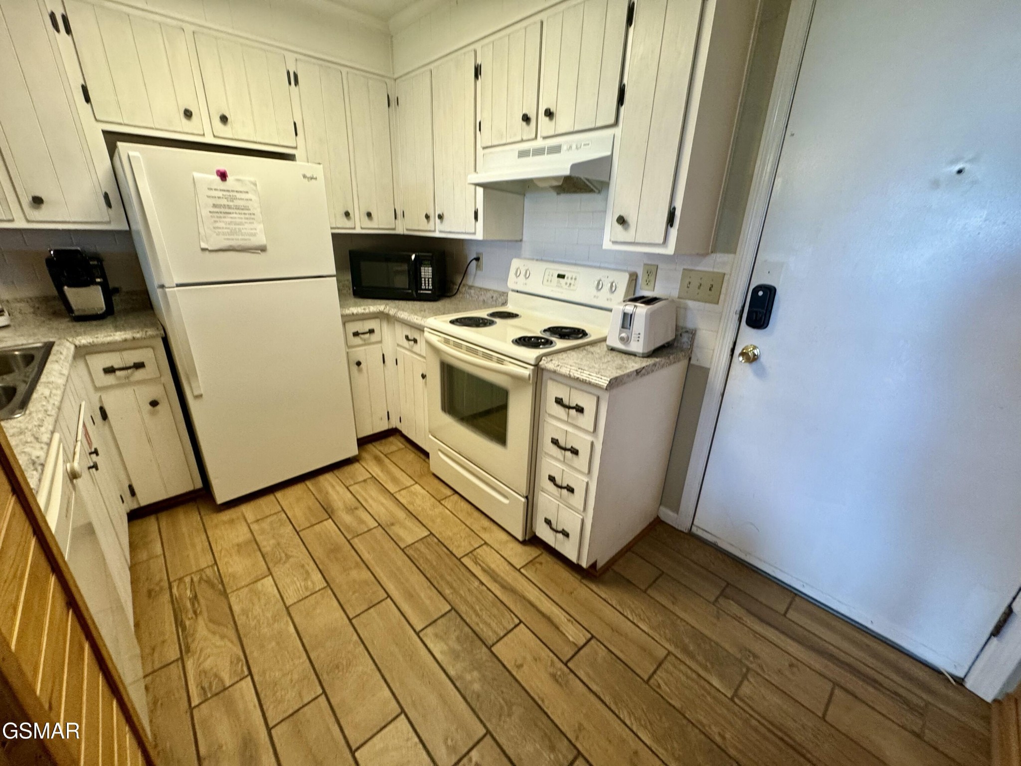 1102 Ski View Drive Property Photo 5