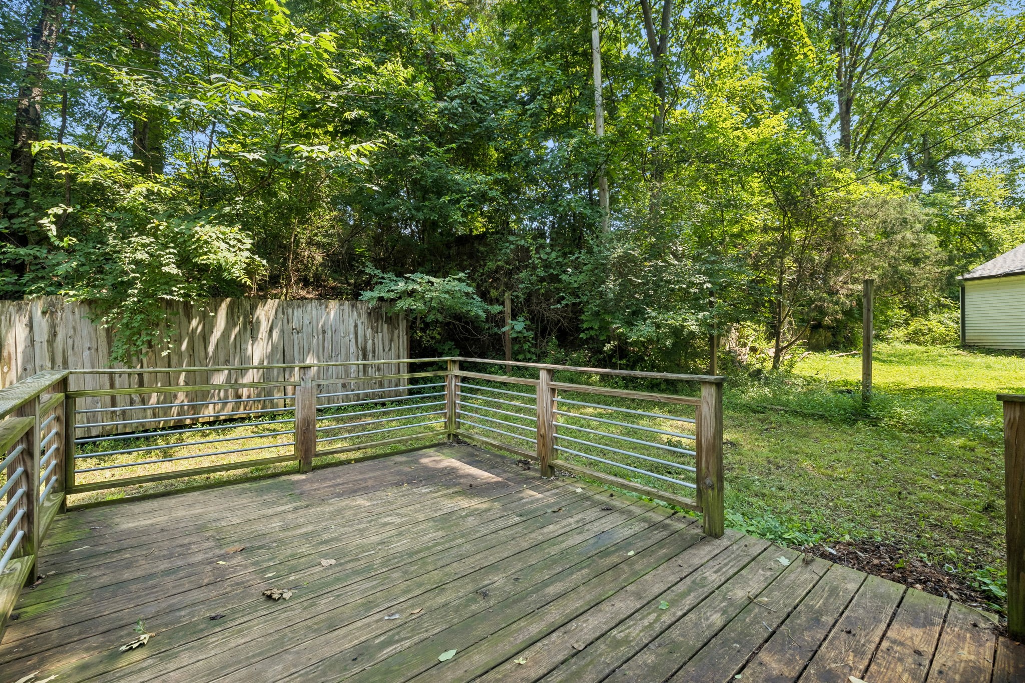 713 Woodlawn Dr Property Photo 18