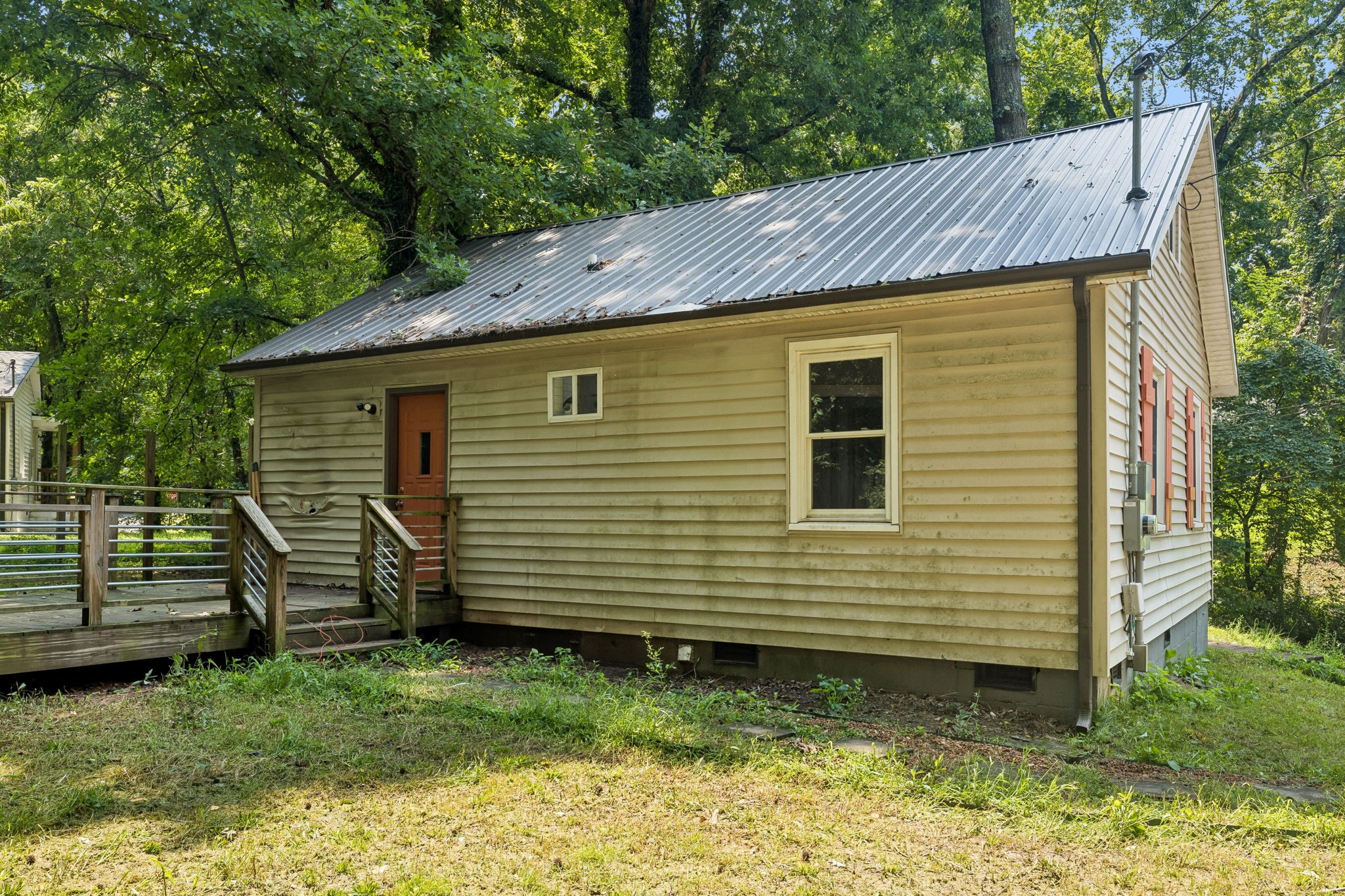 713 Woodlawn Dr Property Photo 20