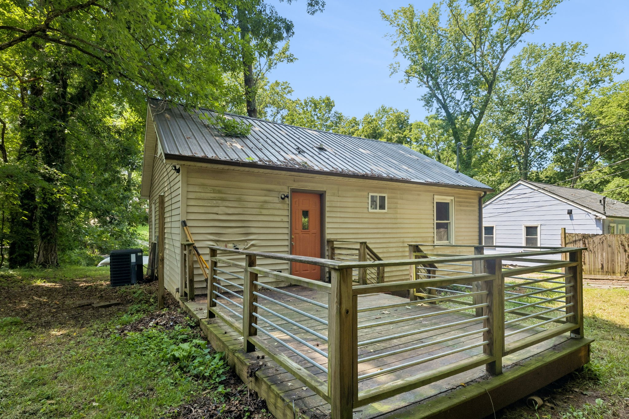 713 Woodlawn Dr Property Photo 23