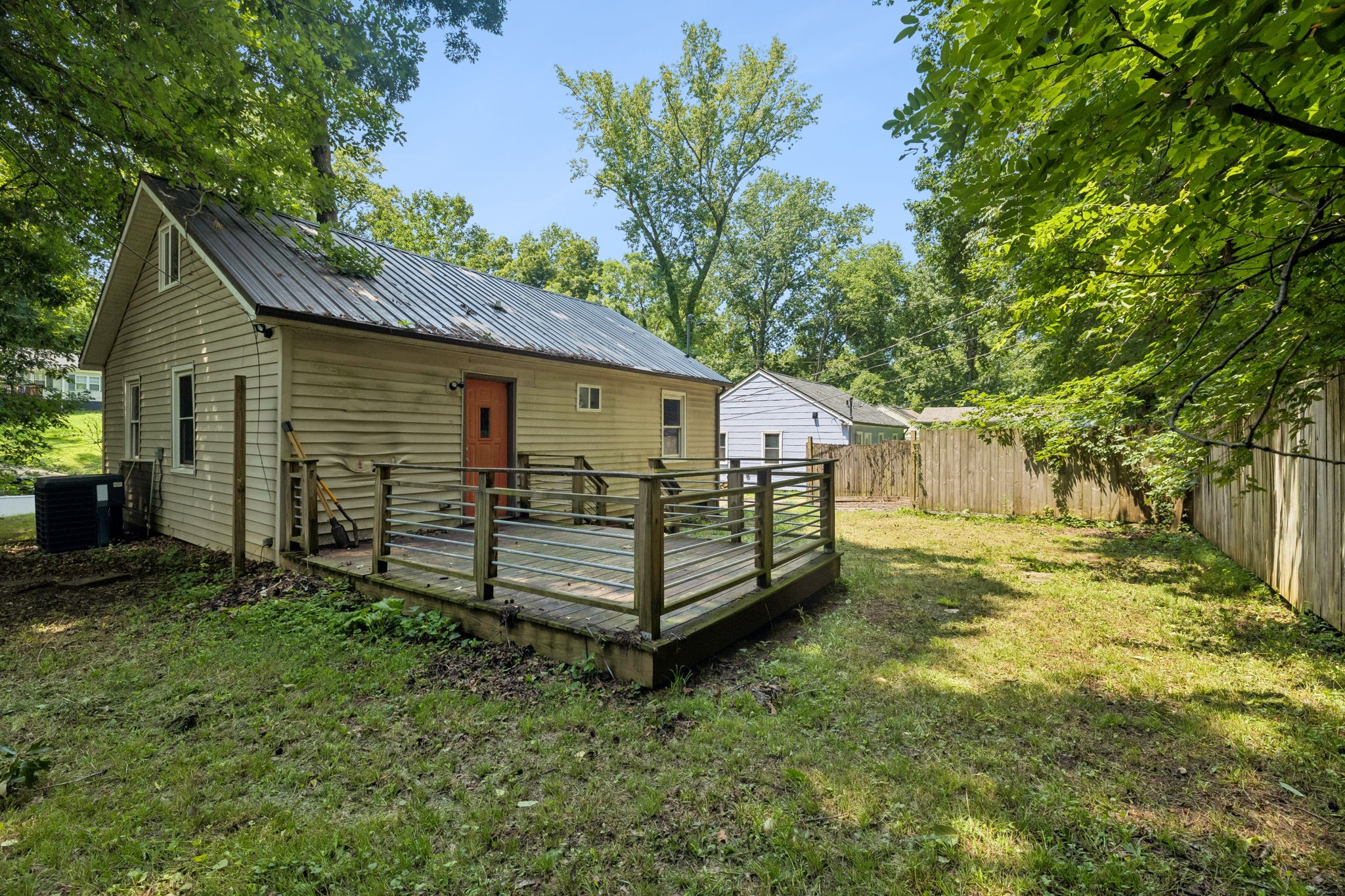 713 Woodlawn Dr Property Photo 24