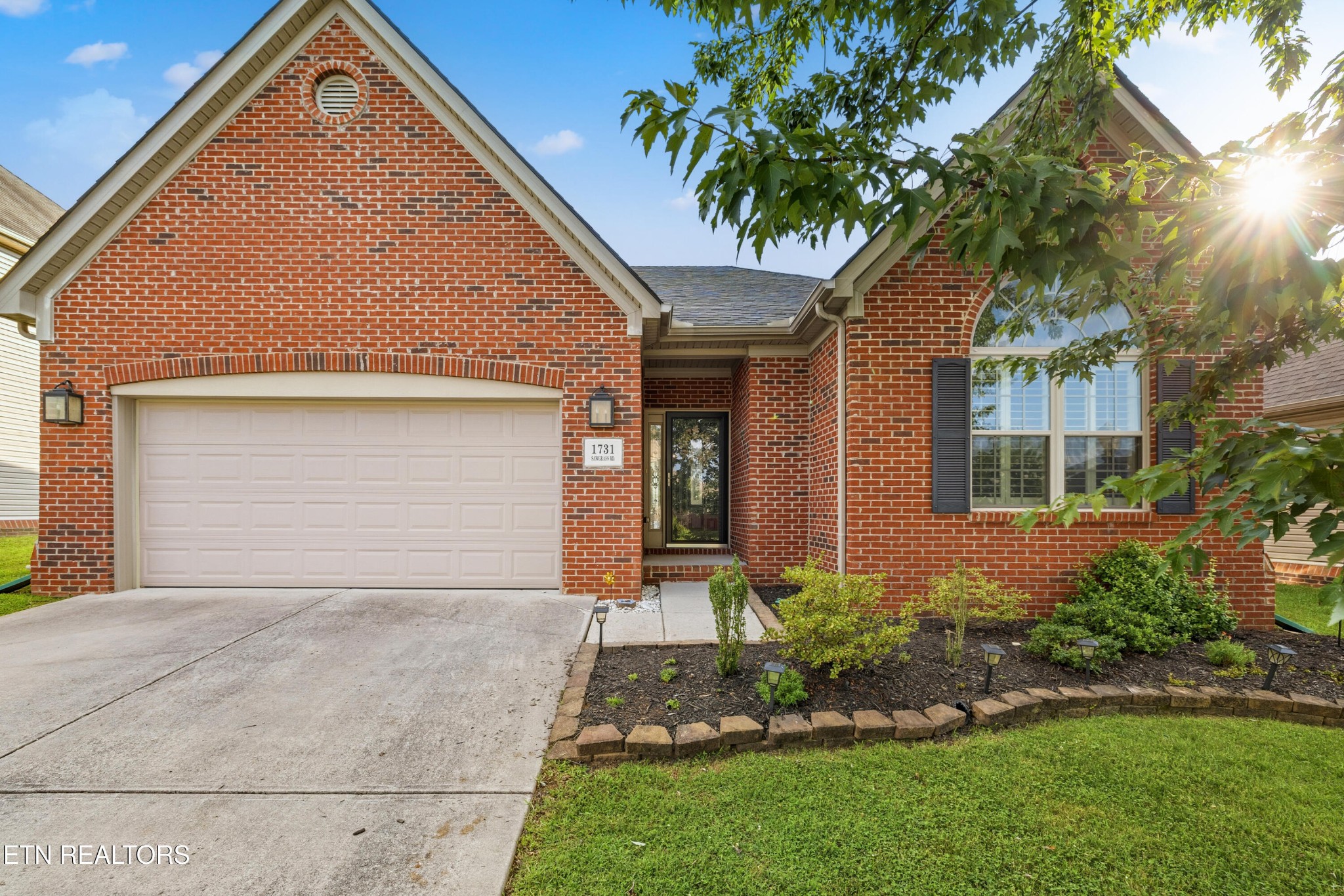 1731 Sawgrass Rd Property Photo 1