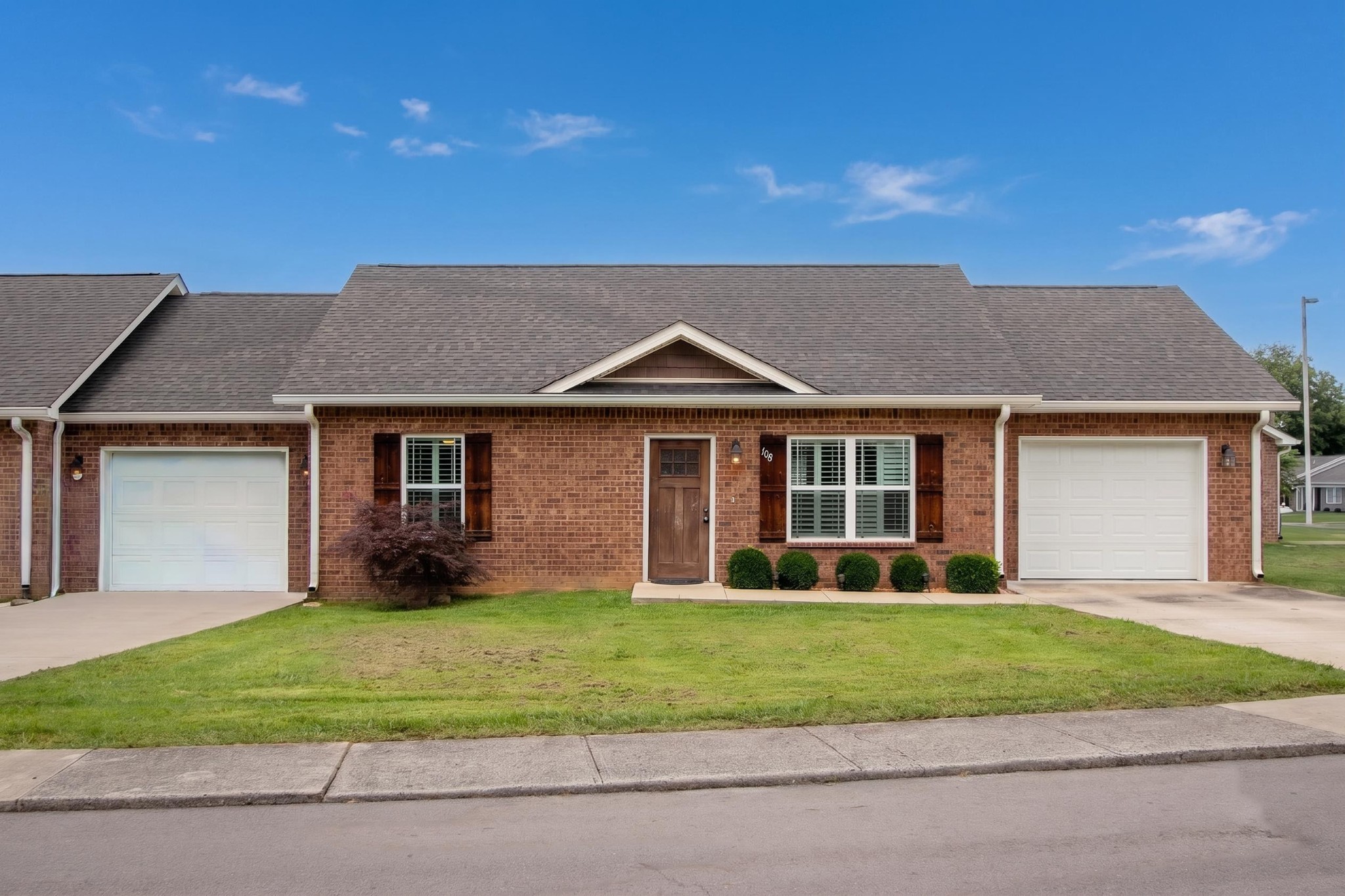 108 Dogwood Ct Property Photo 1