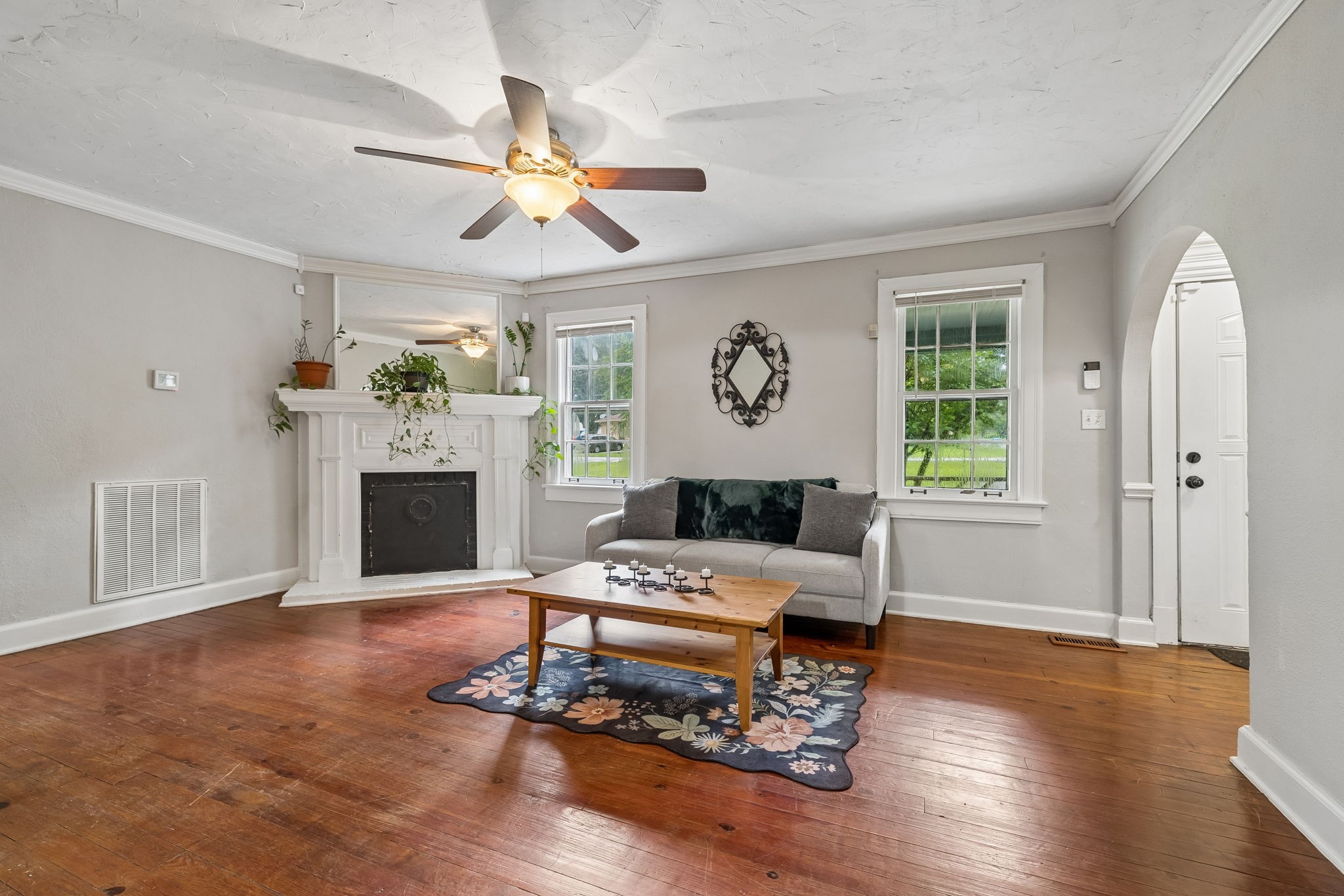 1804 Mars St Property Photo 4
