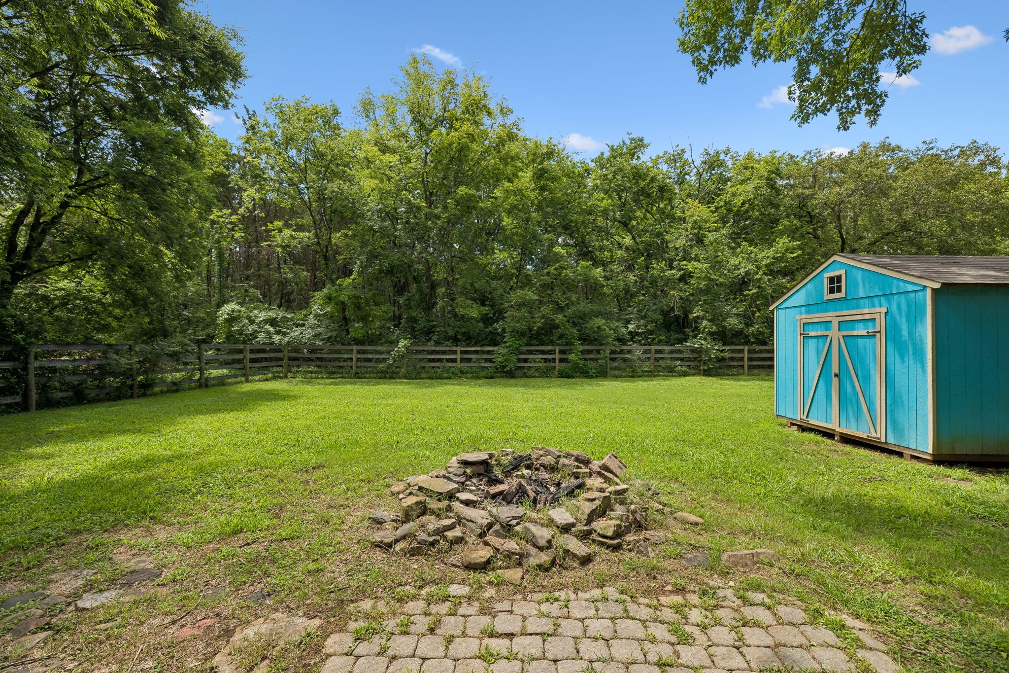 1804 Mars St Property Photo 34